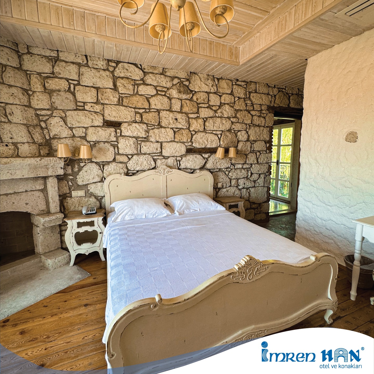 Alaçatı’nın ruhunu yansıtan, her köşesi keyifle dolu konforlu odalarımızda güne huzurla başlayın.💙✨
0 (232) 716 60 02
0 ( 539 ) 664 30 00
Numaralarından rezervasyon yaptırabilirsiniz.🤍
#alacati #butikoteller #alaçatıotelleri