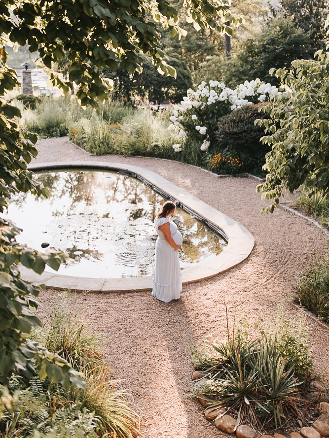 A beautiful summer maternity session for this lovely family!
#greenvillephotographer
#upstatescphotographer