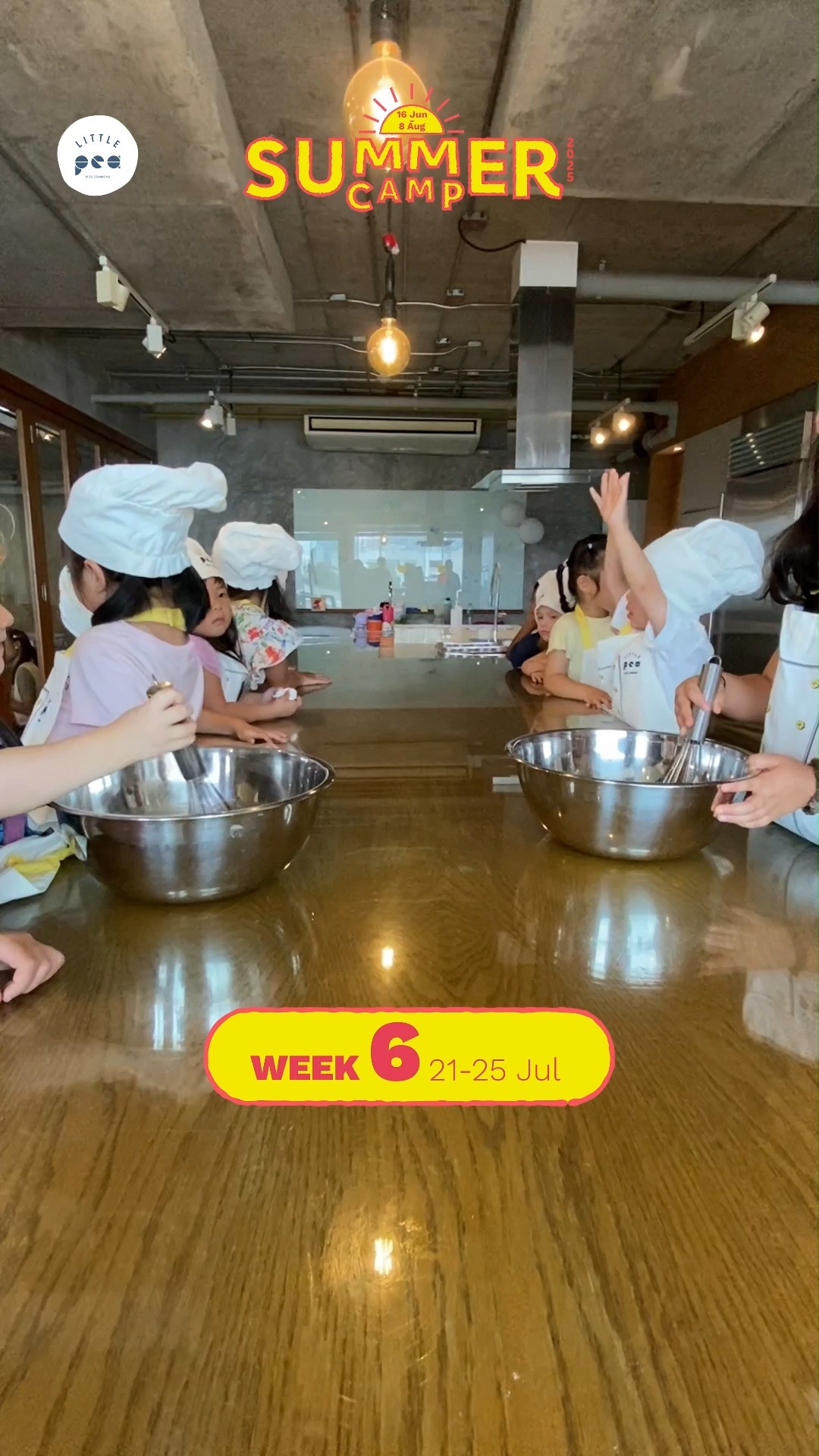 Creative kids ahead! 🧑🍳🎭 Our Week 6: Camp Recap brims with imagination. Messy Peas campers stepped into the kitchen to make, bake, and craft at Stir It Up! Cooking Camp with Teacher Connie. Meanwhile, Big Peas campers explored performing arts to host a show featuring Disney & Broadway favorites. Check out our good times.
💥 Book now via Link in Bio or Line @littlepeabkk
____________
สัปดาห์ที่ 6 เต็มไปด้วยจินตนาการสุดสร้างสรรค์! น้องๆ Messy Peas สนุกกับการทำอาหาร อบขนม และงานประดิษฐ์ในแคมป์ Stir It Up! Cooking Camp กับ Teacher Connie 🍪✨ ส่วนน้องๆ Big Peas ก็ปล่อยพลังการแสดงเต็มที่ในแคมป์ศิลปะการแสดง พร้อมโชว์สุดอลังจาก Disney และ Broadway! 🎤🎬 ไปชมโมเมนต์สุดสนุกกันเลย!
💥 จองเลยผ่าน Link in Bio หรือ Line @littlepeabkk
____________
#LittlePeabkk #LittlePea #theCOMMONSbkk #LittlePeaSummerCamp