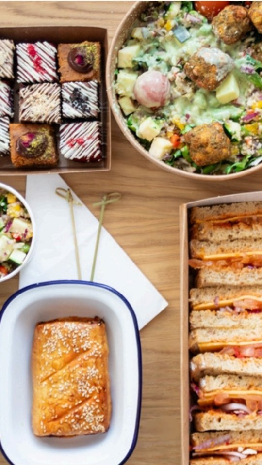 Take the stress out of catering. 🫠
Have you checked our full catering menu yet?
Good food delivered to your door.
#dublincatering #meltdowncatering