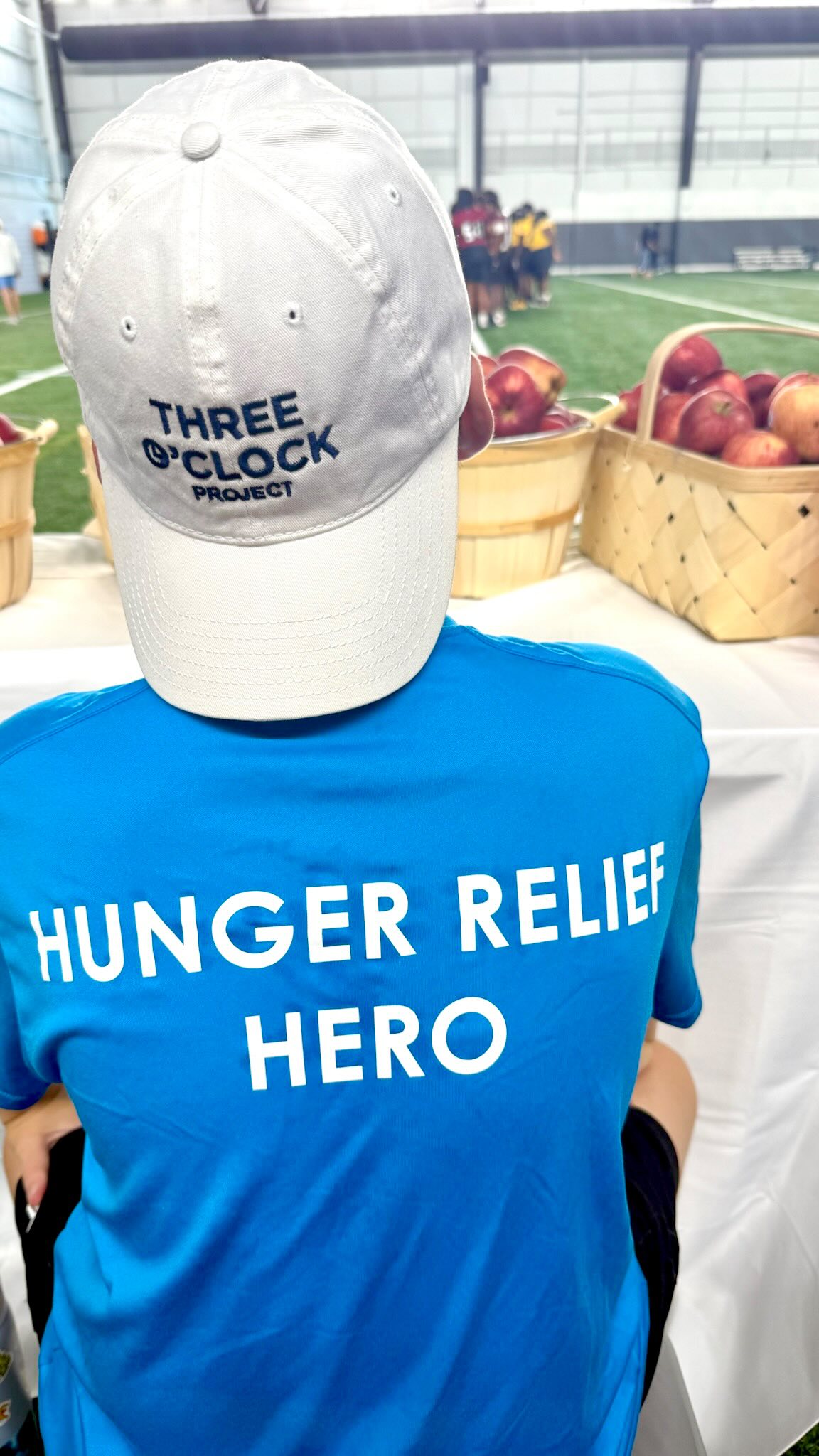 Huge thanks to the Joe Burrow Foundation for hosting the Burreaux’s Back‑to‑School Kickoff in Baton Rouge this weekend. Nearly 2,000 students received backpacks filled with school supplies and extra goodies to help them start the year off right. Our TOP team was proud to be part of it at Elite Training Academy, where we handed out healthy snacks and showed up for our community. Grateful for the opportunity to support students as they head back to school!
#burrowfoundation #batonrouge #backtoschool #threeoclockproject