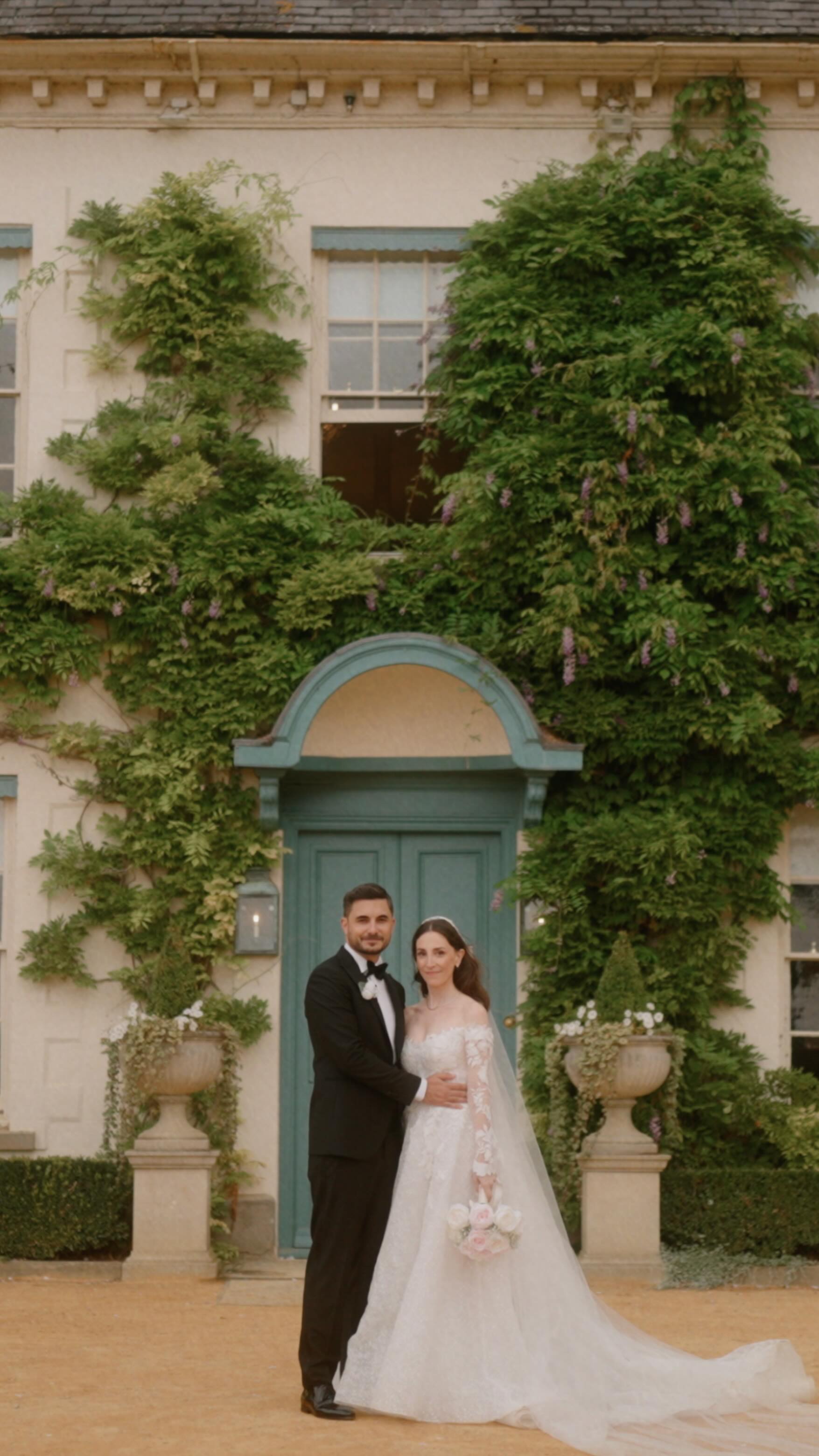 Samar & Yusuf - Trailer // Such a special day with Yusuf & Samar at the truly stunning @gileston.manor. We may have had to dodge some pretty wet Welsh summer showers but nothing could take the shine from this beautiful day.
Videographer: @pittstopfilmsweddings
Second shooter: @movementmediaweddings
Venue: @gileston.manor
Photographer: @katytaintonphotography
Makeup: @nicolamua and @amynashmua
Hair: @wedding_hair_by_clairelouise_
Florist: @pinkpeonyweddingsandevents
Music: @satoriweddings
Cake: @centrestagecakes
Catering @pickledpumpkinuk
Photobooth: @libertyboothuk
