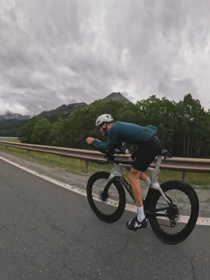 Half way trough the midseason camp up in Engadin. First few days some easy acclimation and now the more nitty and gritty stuff is on the plan. It’s a good feeling to reset up here and build the foundation for the second part of the season.