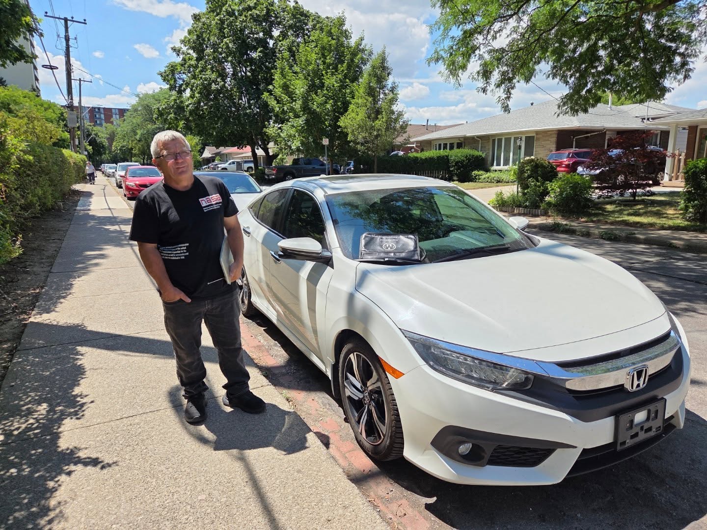 2017 Honda Civic Touring sold to Universal Motors. If you're interested in selling your car visit our website for an instant cash offer.
#SellMyCar #InstantCash #UniversalMotors #Mississaugadealership #civictouring #webuycars