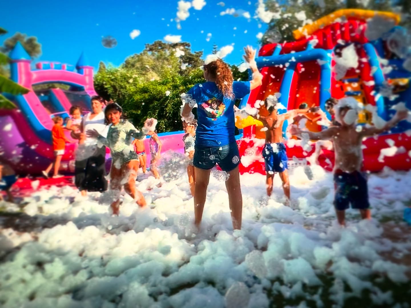 ๐ฆโ๏ธ MAKE A SPLASH THIS SUMMER! โ๏ธ๐ฆ
Take your party to the next level with Wally Jollyโs Ultimate Water Experience!
Choose your Foam Party:
๐ซง With Foam Pit โ keeps the bubbly fun in one spot
๐ซง Without Foam Pit โ for free-flow foam fun!
Then add even more excitement with:
๐ฐ Water Bouncy Castles for endless sliding and splashing
๐ Professional Water-Themed Animation with our trained entertainers leading fun-filled games and activities!
Whether itโs a birthday, school event, or summer celebration โ we bring the fun, the foam, and the WOW! ๐๐
๐ฒ Message us now to build your perfect summer party combo!
#WallyJollyWaterFun #FoamPartyMalta #SummerSplash #KidsPartyMalta #WaterBouncyCastles