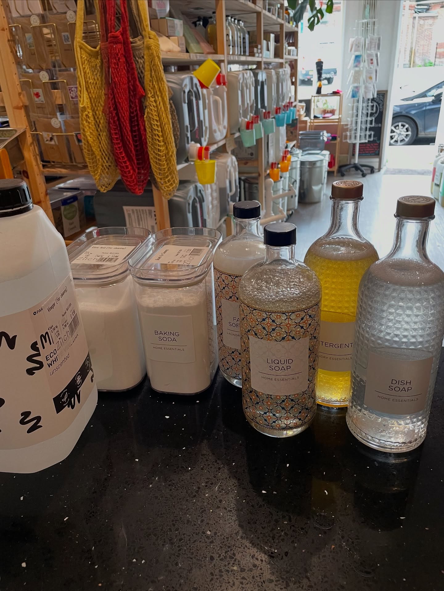 🛍️ What’s in your refill bag?
🫙 Whether you’re topping up oats, laundry liquid, or sweets for the kids – every refill helps reduce plastic and support local.
💬 Comment with your must have refill items below
#ZilchZeroWaste #ZilchFavourites #RefillNotLandfill #KentRefills #Tonbridge