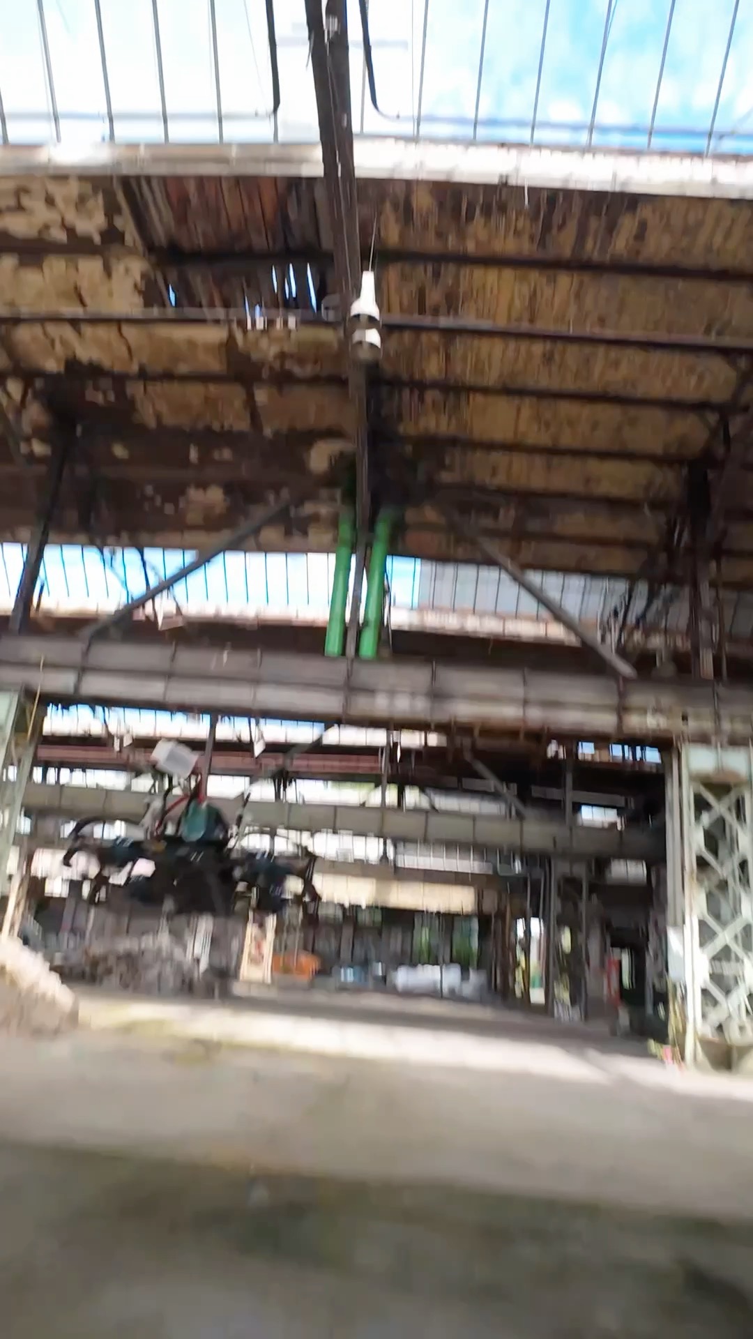 #fpv #fpvdrone #fpvfreestyle #fpvlife #fpvlostplace #fpvclosecall #fpvo4airunit #o4airunitpro #speedybee #radiomaster #hqprop #flyfishrc #fpvtogether