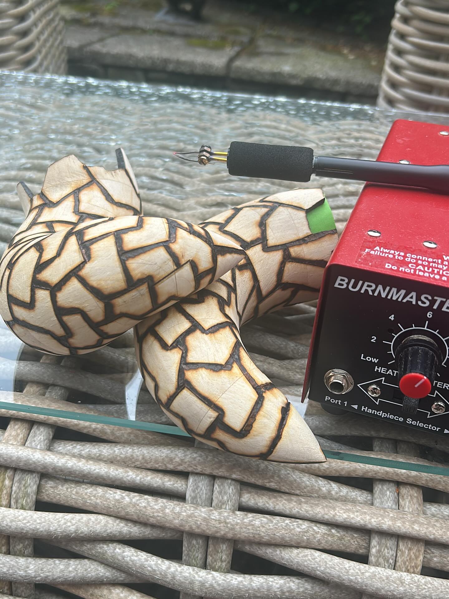 Enjoying a weekend with friends in the lakes district, and whilst I couldn’t bring a lathe with me and “the boss” has banned me from picking up any found wood, the pyrography unit fits nicely underneath the drivers seat of the car for those quiet moments, so manage to complete the pyro carving on my Hosaluk style box.
#woodturnersofinstagram #pyrography #rpturners #woodturning