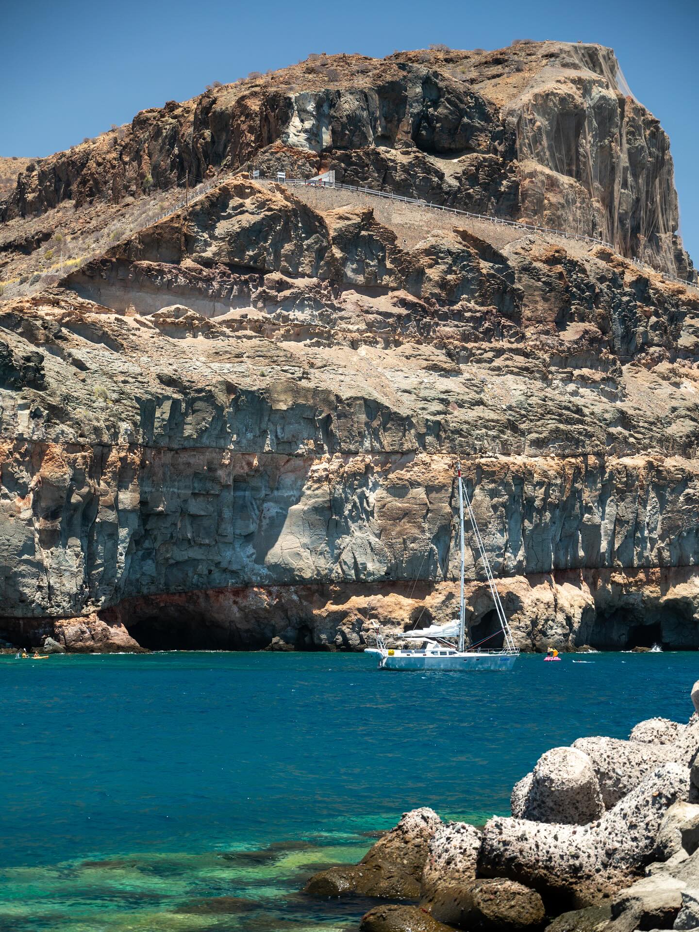 Plus qu’à prendre le large.
#bateau #voilier #soleil #été #ocean #atlantique #voyage #laoujevais #photodevoyage #photographedevoyage #sortieenmer #travel #travelphotography #travelphotographer #sun #summer #summertrip #boat