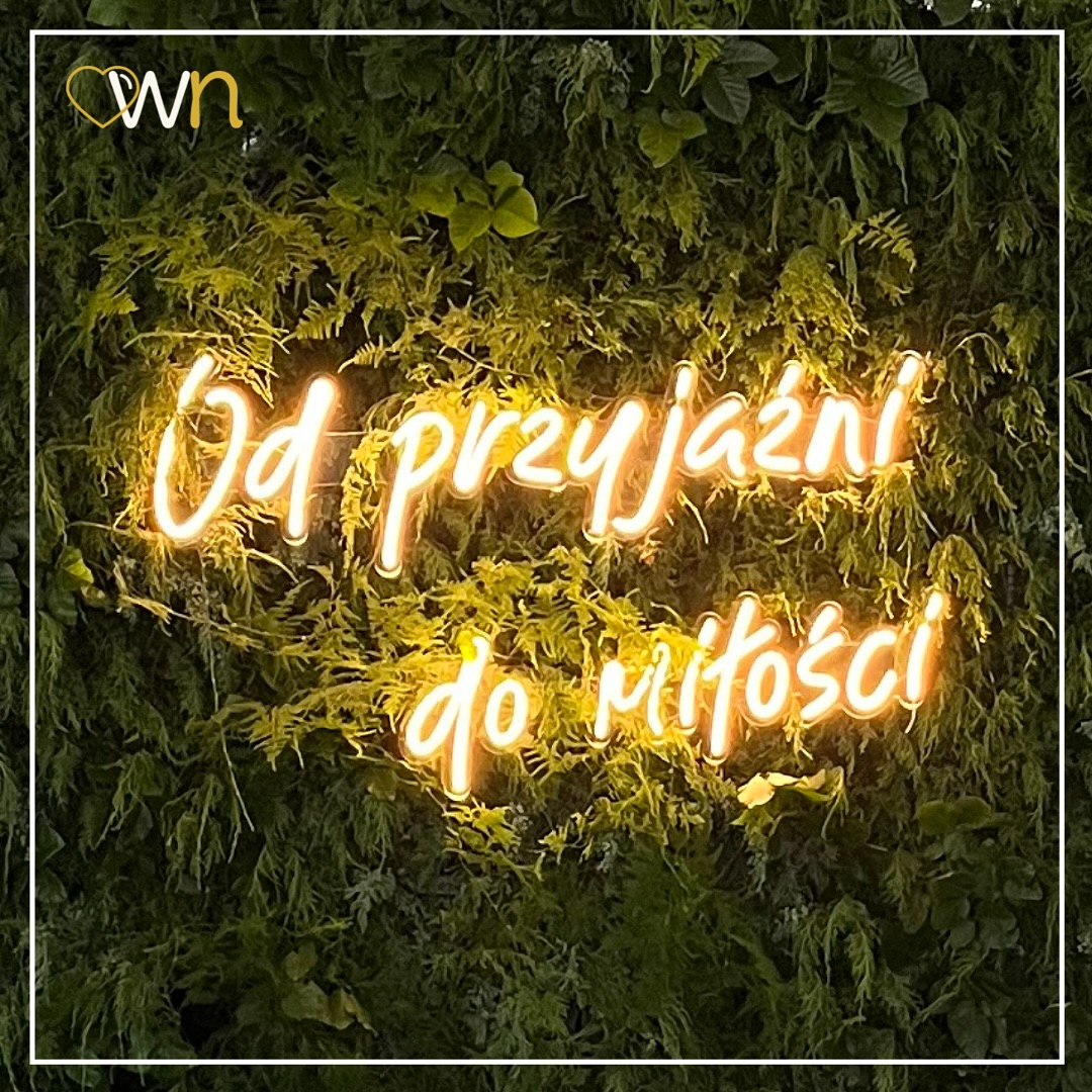 ✨💍 Nasz nowy wyjątkowy neon z inspirującym przekazem, idealnie wkomponuje się w ściankę za Młodą Parą!
Planujesz wesele? Nie czekaj! Wynajmij nasz neon i stwórz niezapomnianą atmosferę, którą wszyscy zapamiętają na długo. 🥂✨
Zarezerwuj neon przez naszą stronę:
💻 www.wypozyczalnianeonow.pl
lub skontaktuj się z nami telefonicznie:
📱+48 505 211 888
#NeonoweWesele #Wesele2025 #WypożyczalniaNeonów #NeonNaWesele #DekoracjeŚwietlne #Ślub2025 #NeonyŚlubne #NeonowaMagia #NeonowyBlask #DekoracjeWeselne #ŚwietlneDekoracje #NeonyNaWesele #WynajemNeonów #WeseleMarzeń #TrendyŚlubne2025