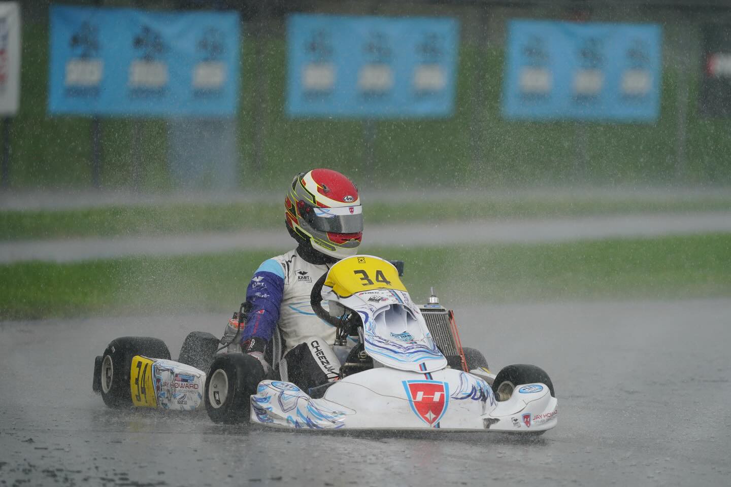 Pace wasn’t there this weekend at SKUSA SummerNats but overall a fun weekend. Big thanks to my whole team @followjhdd for the support throughout the weekend and can’t wait for the next opportunity!
.
.
.
.
.
.
#ripjosephhuet
#skusa
#summernats
#jhdd
#kylercheezum
#kartrepublic
#karting
#racing