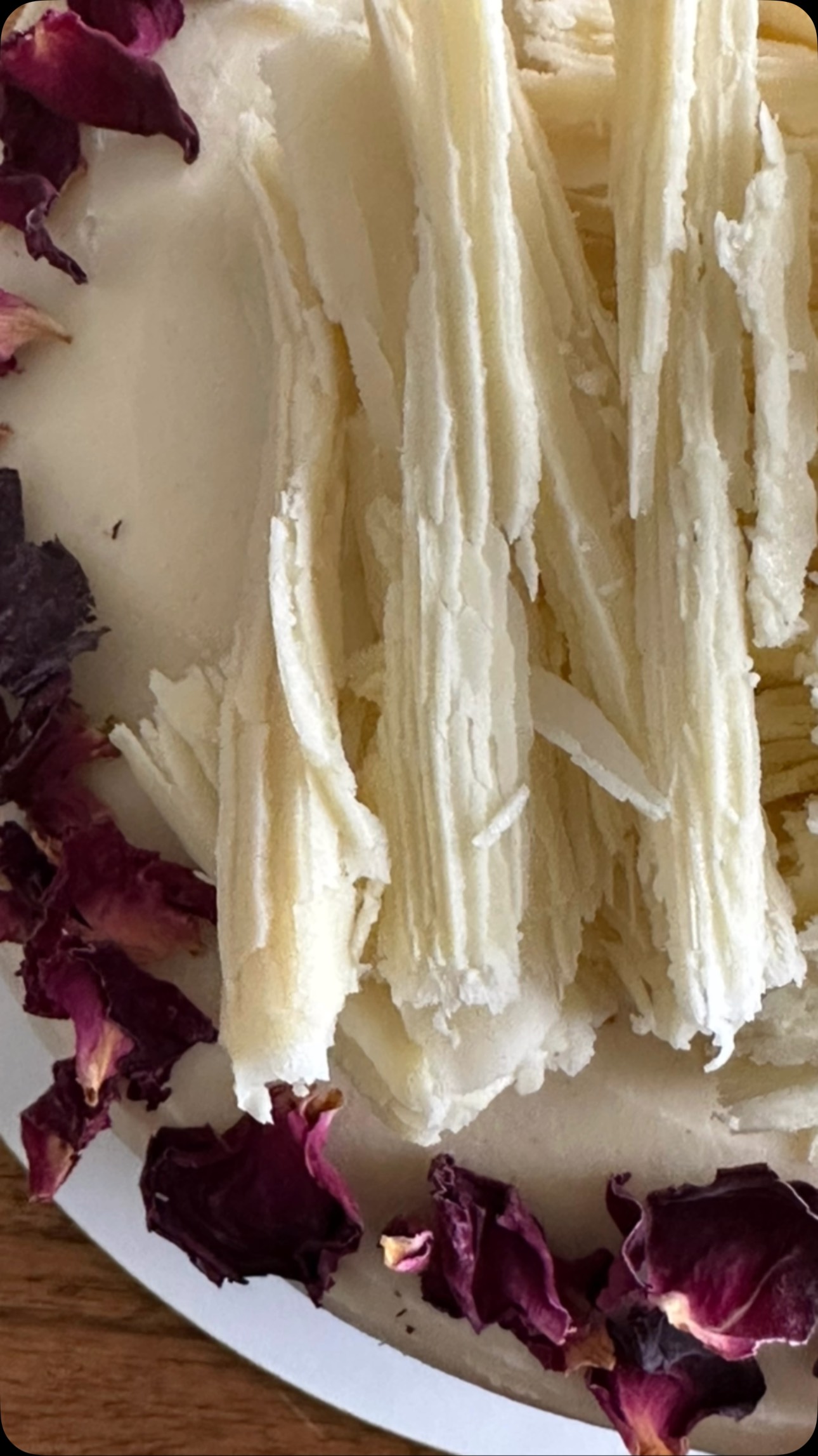 🚨 ¡ATENCIÓN AMANTES DEL RED VELVET! 🚨
Llegó y es TODO lo que esperabas:
Bizcochuelo rojo intenso, húmedo y esponjoso + frosting de cream cheese suave y cremoso 🤤
🎯 Ideal para compartir (o no).
💌 Encargala por WhatsApp o desde la web
📍 Zona Norte – Entregamos donde estés
#RedVelvetLovers #OhCheesecake #NuevoLanzamiento #TortaQueEnamora #ZonaNorte