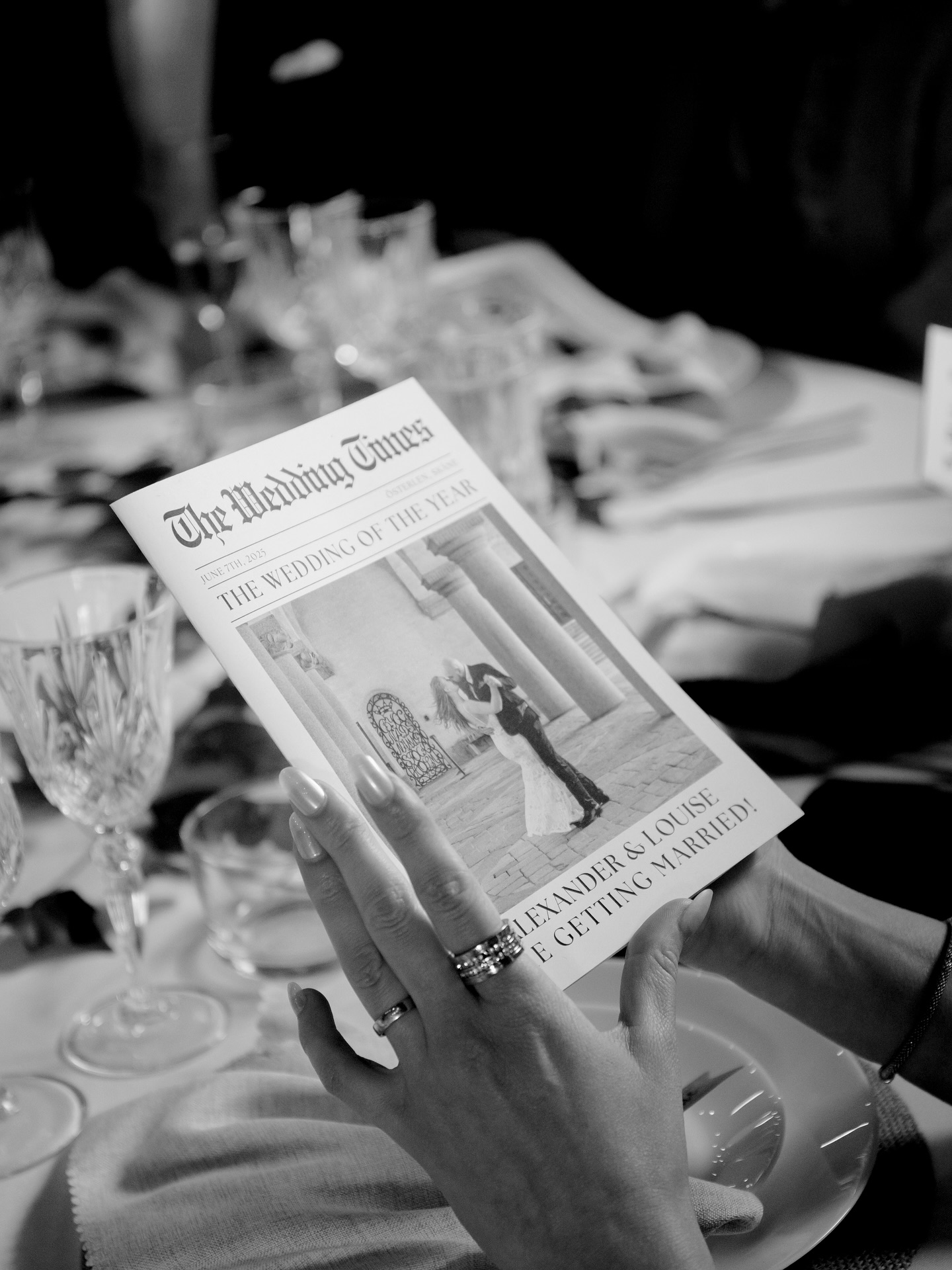 Love this! 🤍
Det fanns så många genomtänkta detaljer på Alexander och Louises bröllop, som fotograf älskar man ju sånt!
#weddingphotographer #bröllopsfotograf #wedding