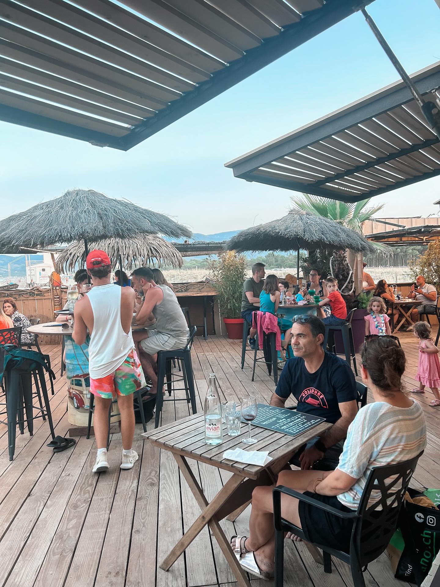 Hawaii club 🌴 The place to Be(ach) 🏖️
Un lieu convivial, familial, dans un cadre idyllique face à la mer 🌊 Une cuisine tropicale, généreuse qui vous fera voyager ✈️
C’est l’endroit parfait pour vos vacances en famille ou entre amis 🫶🏼
Réservez dès maintenant au 07.49.77.57.89
📍Plage de la Marende, Argeles sur Mer
#hawai #beach #club #restaurant #clubdeplage #sable #mer #argelessurmer #clubdeplage66 #saintcyprien #canetenroussillon #perpignan #cotecatalane #pyrenneesorientales #beachclub #cuisine #famille