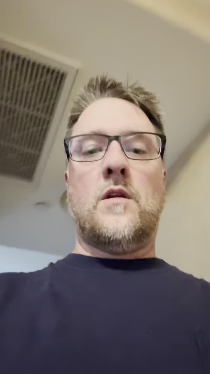 Darry already ate the dog! Sheesh. Gotta head to French Lick Resort yourself to see/ taste the goodness. #golflifestlye #smallbusinesses #golfswing #pga #hoodie #shirt #social #golf #hat #golfer #fashion #golfers #local #puttercoverswag #cover #collection #drop #pgatour #drip #puttercover #travel #golflife #golfing