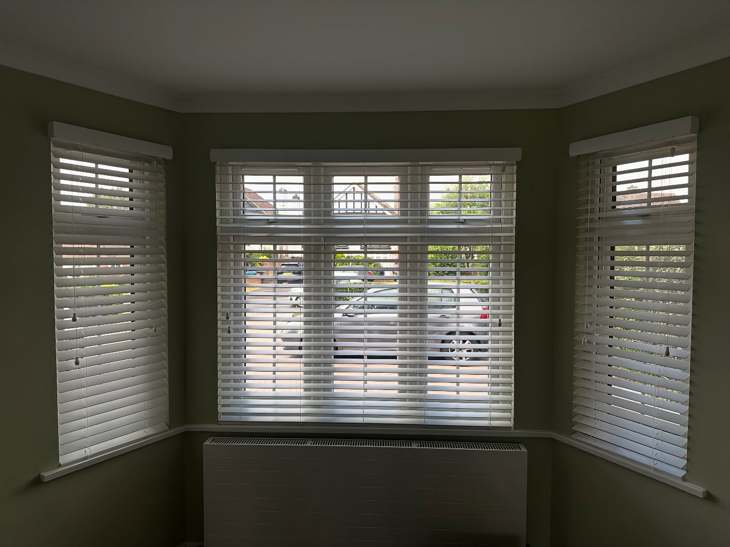 🌤️ Three bays, endless brilliance.
Dressed in sleek Venetian blinds, this triple bay window becomes the crown jewel of the room—softly filtering light, adding depth, and giving total control over brightness and privacy. The natural glow dances across the space, showing off textures and tones just the way you want.
Because great design isn’t just about blocking light—it’s about shaping it. 🪟✨
#VenetianBlinds #TripleBayWindow #LightControl #NaturalLightGoals #WindowStyle #ElegantInteriors #BlindsOfInstagram #ModernWindows #InteriorDesignInspo #HomeUpgrade #DesignWithLight #BayWindowBliss #ContemporaryLiving #BritishHomes #WindowTransformation #InteriorDetails #SmartShading #SunlitSpaces #WindowGoals #LightPerfection #RoomGlow #NeutralStyle #CozyChic #HomeStylingIdeas