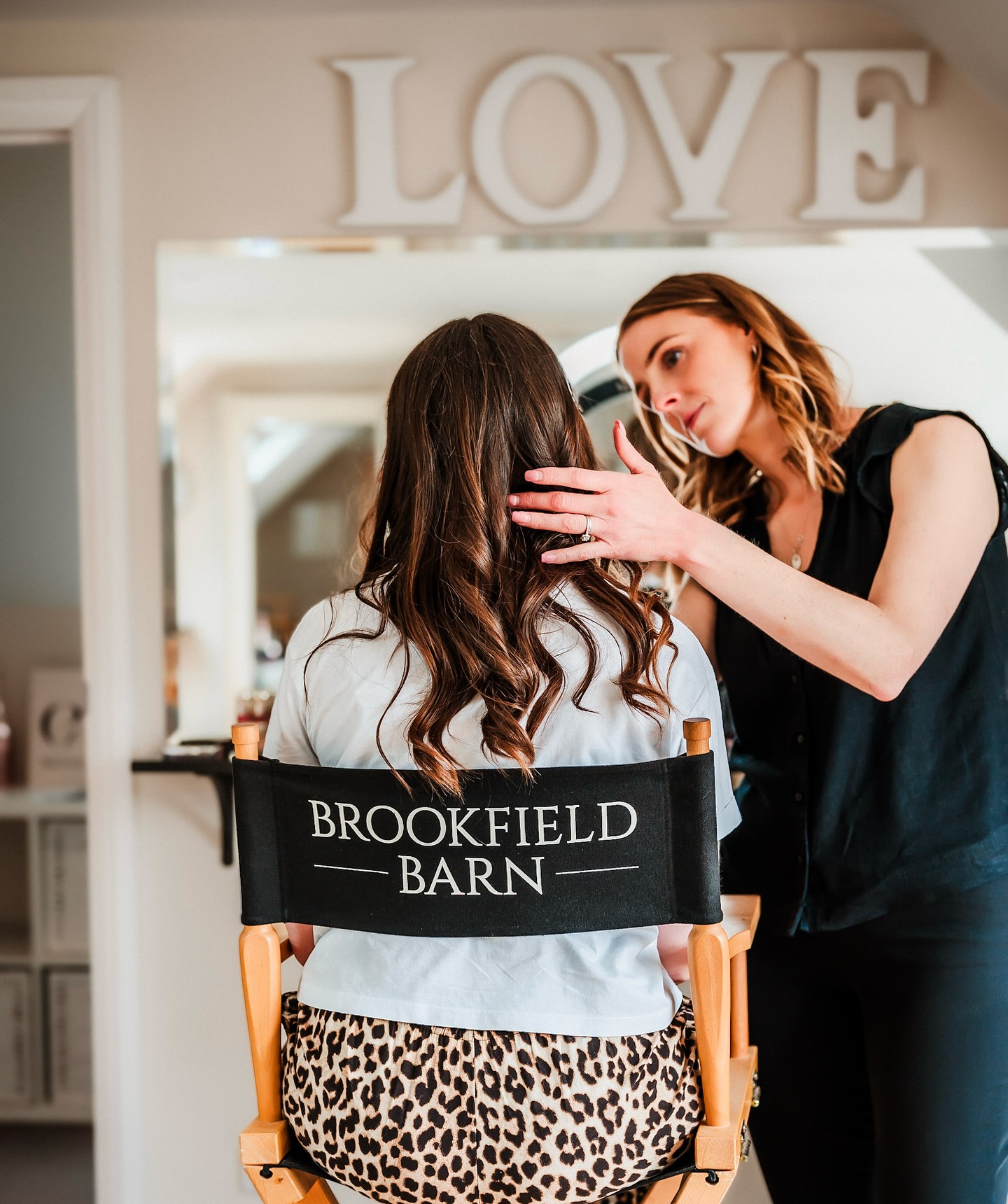 Absolutely delighted to be a recommended supplier at @brookfieldbarn, a venue that truly feels like a home from home 💛 I’ve been lucky enough to do so many beautiful weddings there over the years, and it’s always such a joy to be back, catch up with the lovely team, and be part of such special mornings.
Can’t wait to keep making magic with future Brookfield brides! ✨
📸 Gorgeous shots from their recent showcase. Thank you to the lovely Shona @footprints_through_the_lens for capturing the magic so beautifully!
#bridalmakeupinspo #bridalmakeupartist #sussexwedding #sussexweddingvenue #surreyweddings #surreyweddingvenue #hampshireweddings #hampshireweddingvenue #sussexmakeupartist #surreymakeupartist #hampshiremakeupartist #bridalmakeup #sussexweddings #surreyweddingvendors #sussexweddingsuppliers #surreyweddingvendors #naturalbride #naturalbridalmakeup #classicbride #bridesmaidmakeup #luxurybride #barnwedding #2026bride #engagedandplanning