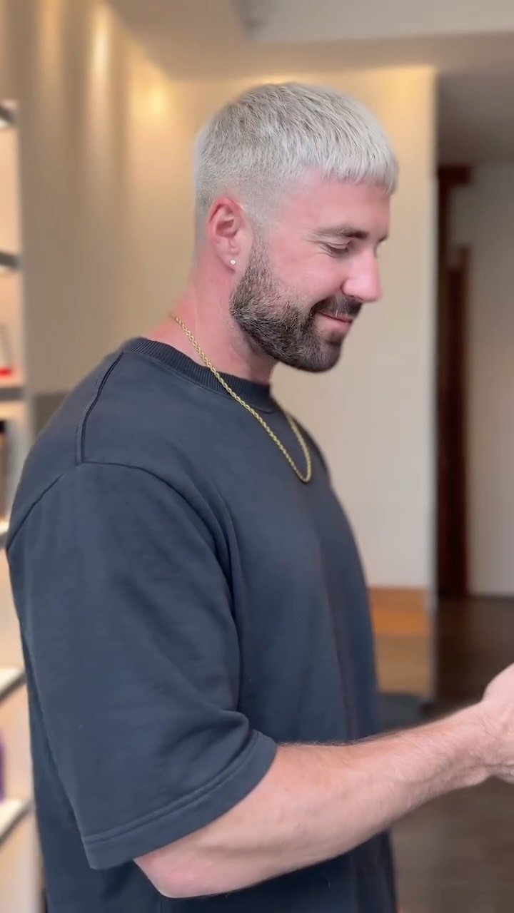 Men deserve blonde too
#hairinspo #platinumblonde #menshairstyle #menshaircolor #mensfashion #blondehair