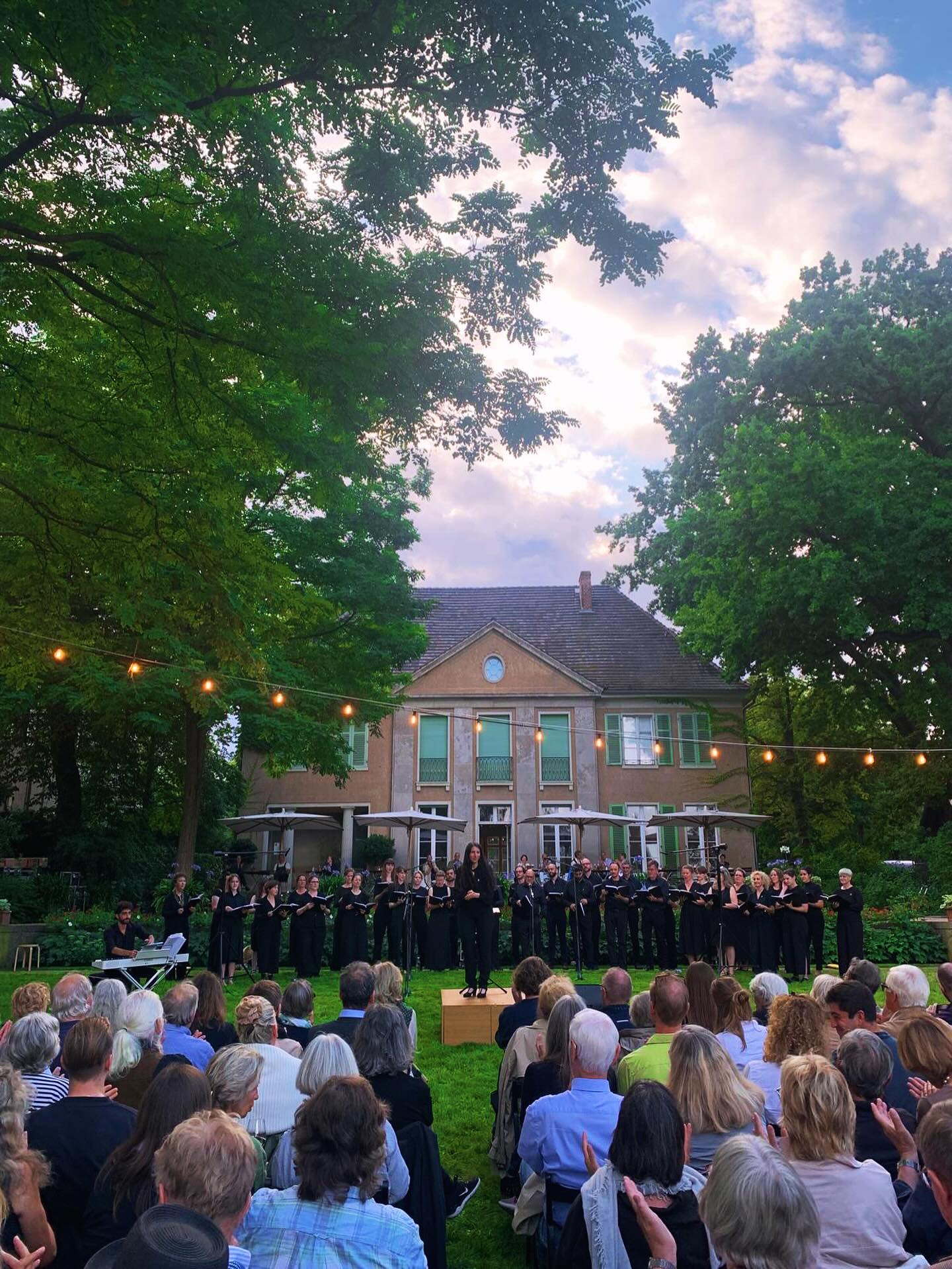 Danke @liebermannvilla für die Einladung zum Auftritt an diesem einzigartigen, wunderschönen Ort.