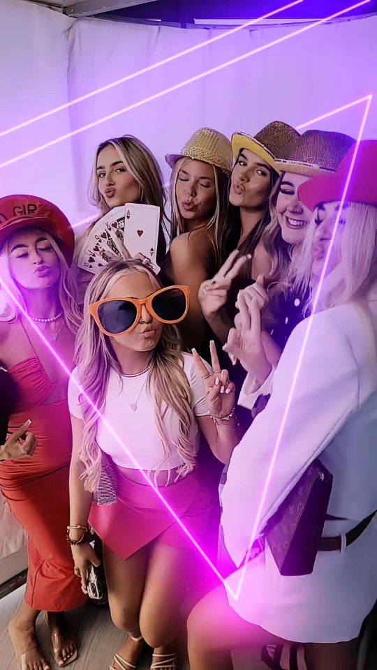 Views & Photobooth
Joint birthday Carey & Joe
@casabrighouse
www.StoryboxPhotobooths.co.uk
#Photobooth
#SelfieMirror
#MagicMirror #weddingphotograph
#CaptureYourStory
#TeamBride #TeamGroom
#SelfieKing #SelfieQueen
#PhotoboothHire #SelfieMirrorHire
#Wedding #trendingreels #birthdayparty #Engagement #Awards #Weddings
#CorporateEvents #Parties #WeddingSupplier
#AsianWedding #selfie #trending #viral #weddingideas #westyorkshire #eventplanner
#weddinginspiration #weddingstyle