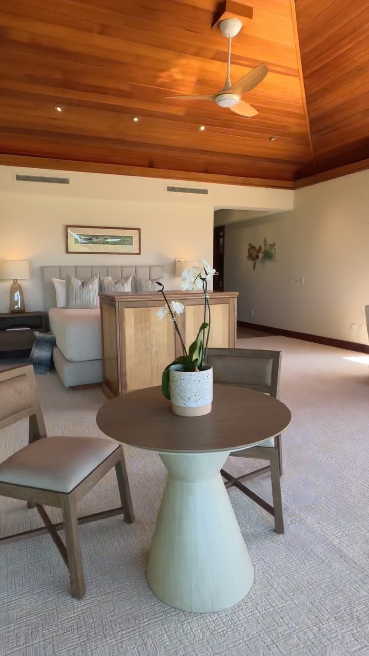 Oceanfront luxury, private amenities and spacious living. Reserve this home at www.KemaKama.com