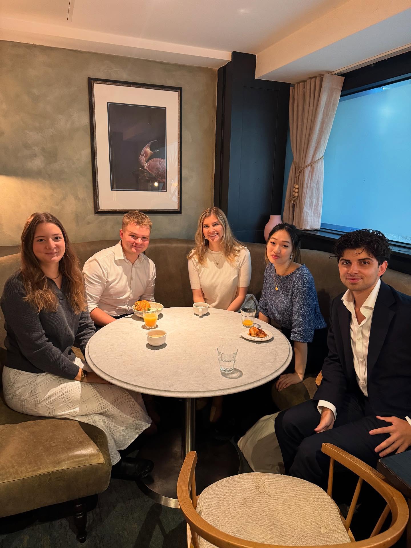 Another networking breakfast completed 🙌🏻
A massive thank you to everyone for coming yesterday, it was so lovely to see you all!
Keep your eyes peeled for our next event which is launching in the next few days ✨
#networking #breakfastmorning #law