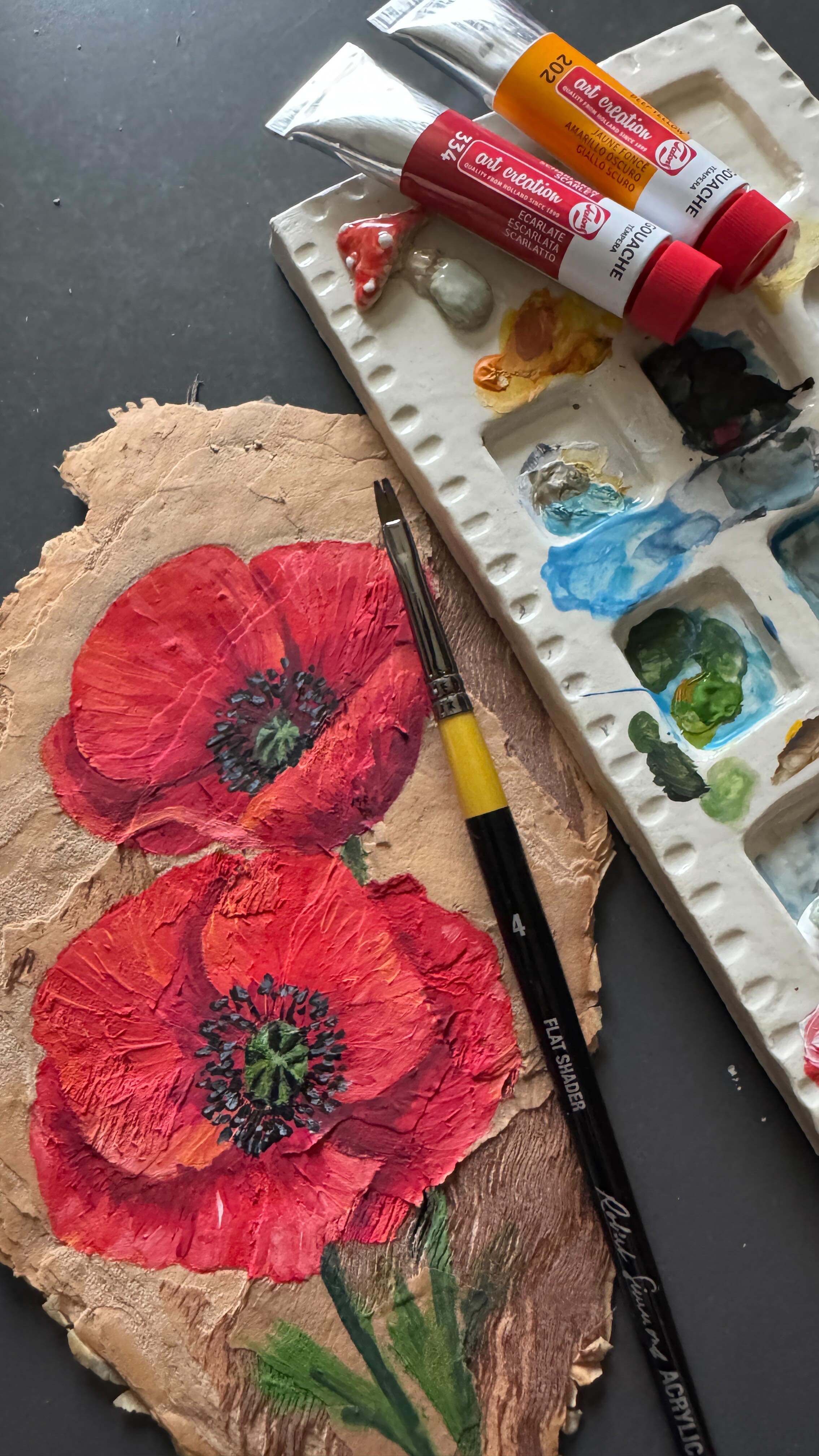 Trying out the @royaltalensna gouache and I love it!
First id did swatches and painted a little still life and then decided to try it on bark I picked up while walking Toni. And WOW! I paints easily on a different surface. 🤩
Go find your gouache at @artsupplywarehouse
I will be a demo artist in August for this brand and can definitely recommend their supplies!
#gouache_art #gouache #gouachepoppies #gouacheontreebark #treebark #paintoneverything