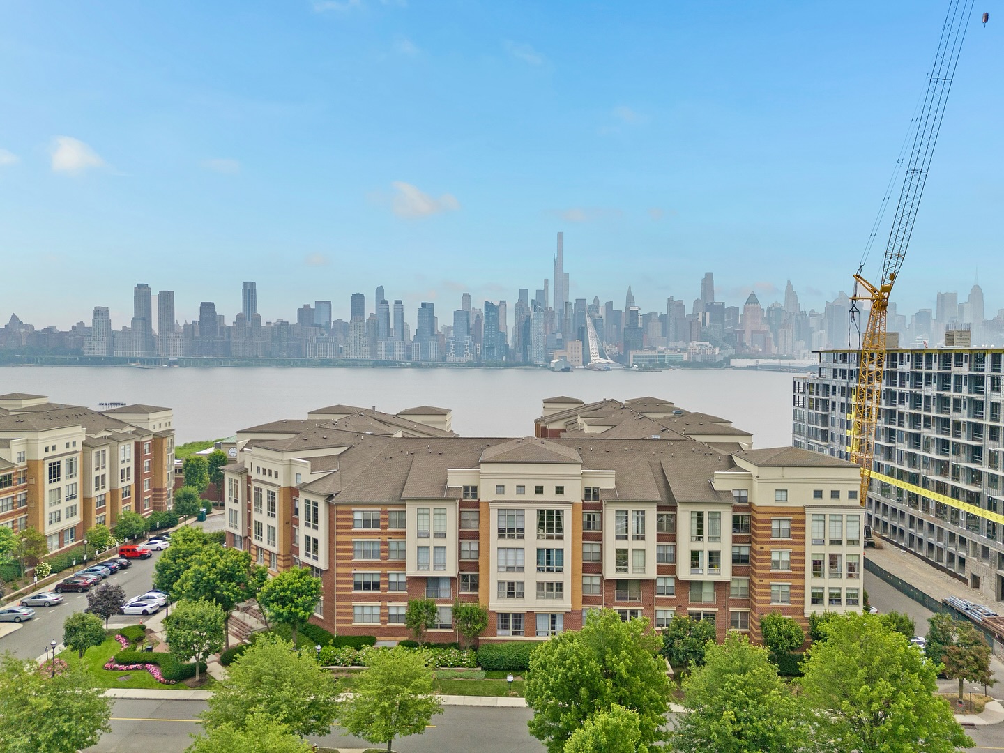 POV: You wake up and NYC 🌇 is your wallpaper.
We gave this beauty a photoshoot over the weekend and was tempted to ditch the camera and grab the keys 😆 Whoever lands this place just hit the jackpot!
📸: @kvrealestatemedia_us
Agents! Let us be a part of your team 😊 Book with us using the booking link in our Bio…. Because blurry phone pics don’t sell million-dollar views 😉
.
.
.
.
#realestatemedia #remedia #southjersey #jersey #nj #njrealestatephotography #njrealestate #southjerseyrealtor #southjerseyphotographer #realestatephotography #nyc #nycrealestate