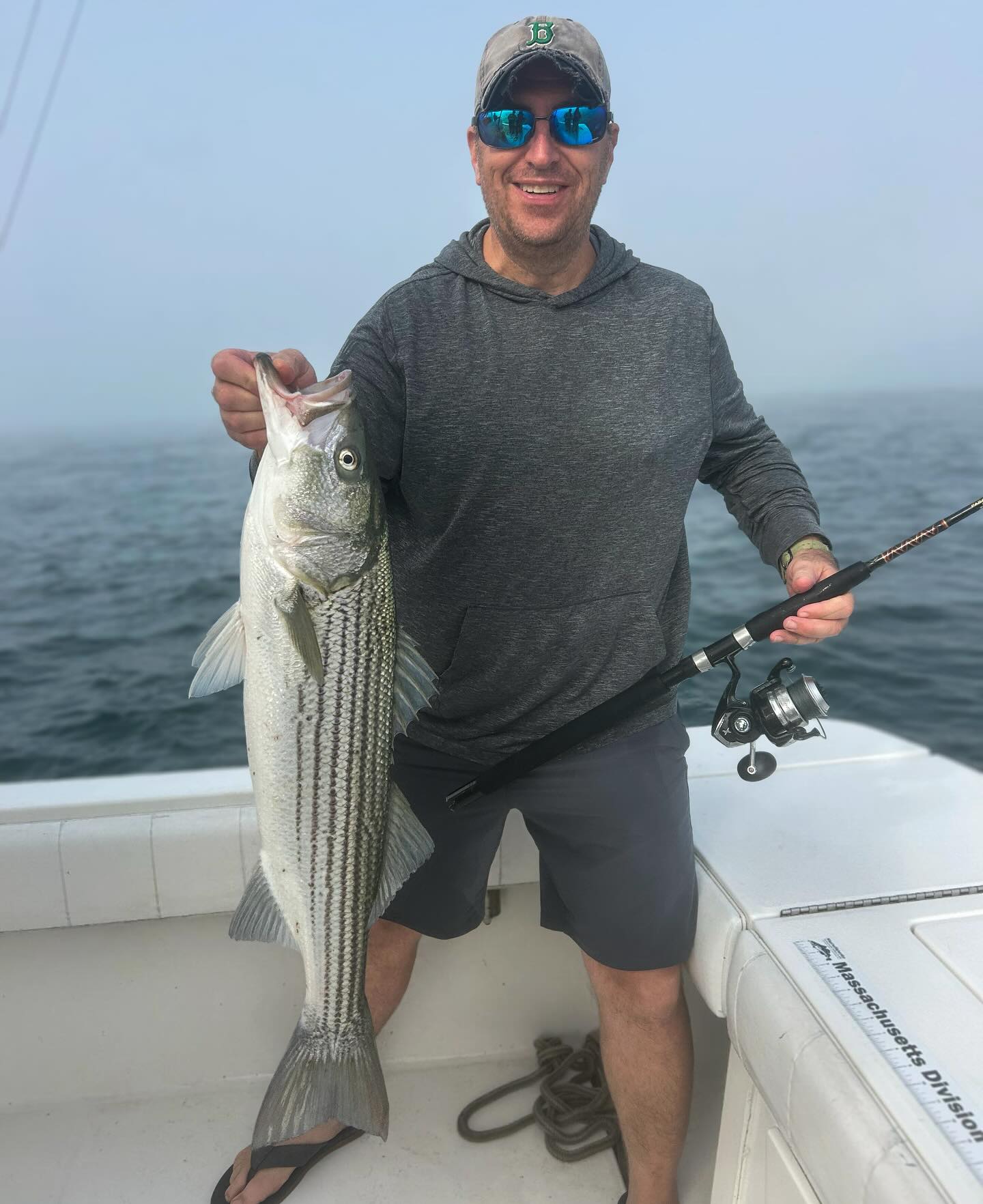 Stripers have been keeping the rods bent all week! Grab one of our open spots next week while they last, easy booking right through our website, let’s go fishing!
#jaxcharters #fishing #capecod #capecodfishing #stripedbass #starrods #stripedbassfishing #lighttackle #capecodcharters #capecodfishingtrip #ThomasandThomas #ThomasandThomasFlyRods #wearefishing #regulatorboats #fishshimano #cortland #cortlandline #yamahaoutboards #garminmarine #onthewater #onthewatermagazine
#mauijimsunglasses @regulatormarine @starrods @fish_shimano_north_america @cortlandline @grundens @thomasandthomasflyrods