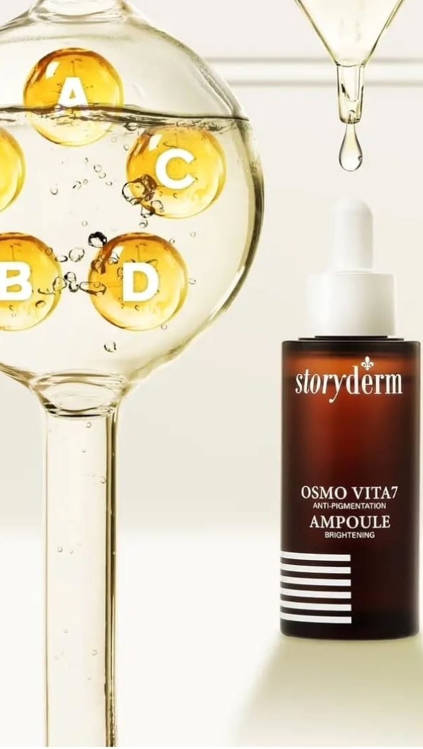 OSMO Vita7 Ampouleโฆ I know itโs a bit of a mouthful to say but I promise you this product is fantastic for your skin!
It has 7 essential vitamins the skin needs - all via plant extracts!
Vitamin A โ Calms, regenerates, prevents fine lines
Vitamin B3 & B5 โ Strengthens barrier, locks in moisture
Vitamin C โ Brightens, evens tone, antioxidant
Vitamin D โ Boosts immunity, supports barrier
Vitamin E โ Improves elasticity, anti-aging
Vitamin F โ Smooths texture, adds glow
Vitamin K โ Reduces redness, evens tone
Sodium Ascorbyl Phosphate โ Brightens, improves elasticity, fades spots
Kiwi Extract โ Antioxidant, anti-inflammatory, protects, renews skin
Only 3 left in stock, so be quick! Available on the online store and in the salon
#OsmoVita7Ampoule #Vitamins #VitaminA #VitaminB #VitaminC #VitaminD #VitaminE #VitaminF #Vitamink #KiwiExtract #Hyperpigmentation #Storyderm #KBeauty #Dermatology