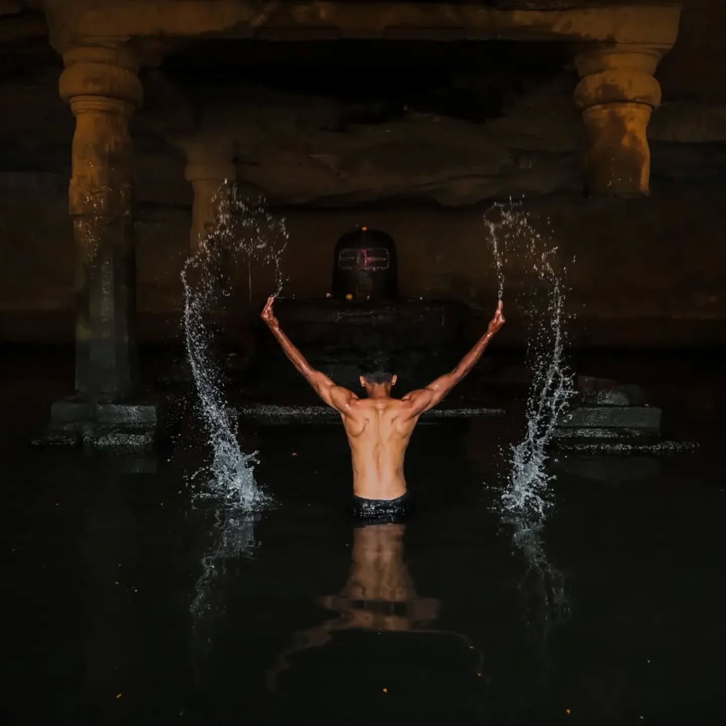 Har Har Mahadev! 🙏
.
Join us for the upcoming Harishchandragad trek from Pune — an adventure blessed by Shiva himself!
.
.
Join us @travel.gaadi
Hit us a Dm to know about our regular event updates..
.
.
#travelgaadi #travelgaadiadventure #travelgram
#travel #nature #waterfall
#trek #pune #mumbai #trekking #trekkingindia #Harishchandragad