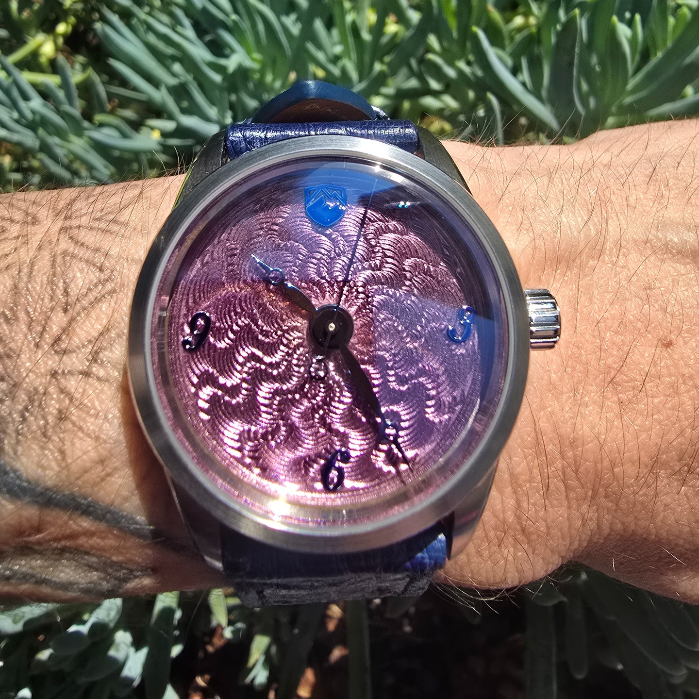 🚨 OFFICIALLY LAUNCHED
✨ The Blanca Model: Light Purple Dial ✨
Our new 36mm Round Case
Round. Rare. Refined.
Unveiled this weekend at @minutesandhoursshow in LA.
🔥 36mm round case, 20mm strap, microadjust buckle
🎨 Basse-Taille dial: Lilac Purple Vitreous Enamel over Guilloché on pure silver
🌀 True Handmade Basse-taille—yes, we're the only ones doing it in-house anywhere.
Thanks to Rich Park for another great show 🙏
@teddybaldassarre —we heard you are STILL on the hunt for something truly unique. How about this one?
@kevinolearytv—If not red, how about Lilac? We know this isn’t in your collection.
@crovzar @camjwolf @watch_crunch @fratellowatches @watchtimemagazine @italianwatchspotter @equationdutemps @benswatches @superwatchman @revolution.watch @dailywatch @designs.by.maxx @watch.gringa @adrianbarker @timetidewatches @wornandwound
⛰️ Made Mile High in Colorado.
#5280WatchCompany #BlancaModel #MicrobrandWatch #BasseTaille #Guilloche #MadeMileHigh #WatchCollector #RareEnamel #WatchShowLA #MinutesAndHours #BlancaModel #BasseTaille #IndependentWatchmaking #Guilloché #EnamelDial #SellitaSW210 #LuxuryTimepiece #HorologyArt #WatchFam #HandmadeWatch #RoseEngine
🟣 Light Purple Basse-Taille Enamel Dial
Meticulously handmade with Guilloché Champlevé technique on rose engine turned fine silver.
🕰️ Breguet-style Hands
Finely polished, dancing over layers of vitreous enamel.
🧭 Sellita SW210-4b Hand-Wound Movement
Top Adjusted (±4 s/d), D4 decoration level — pure mechanical elegance.
🔍 Double Sapphire Crystals
Front and back views of craftsmanship, encased in brushed 316L steel with polished bezel.
🌊 10ATM Water Resistance
Art that’s ready for life.
🖤 Finished with a handmade ostrich belly leather strap for unmatched comfort and style.
Limited. Numbered. Made to last generations.
📍DM to inquire
www.5280WatchCompany.com