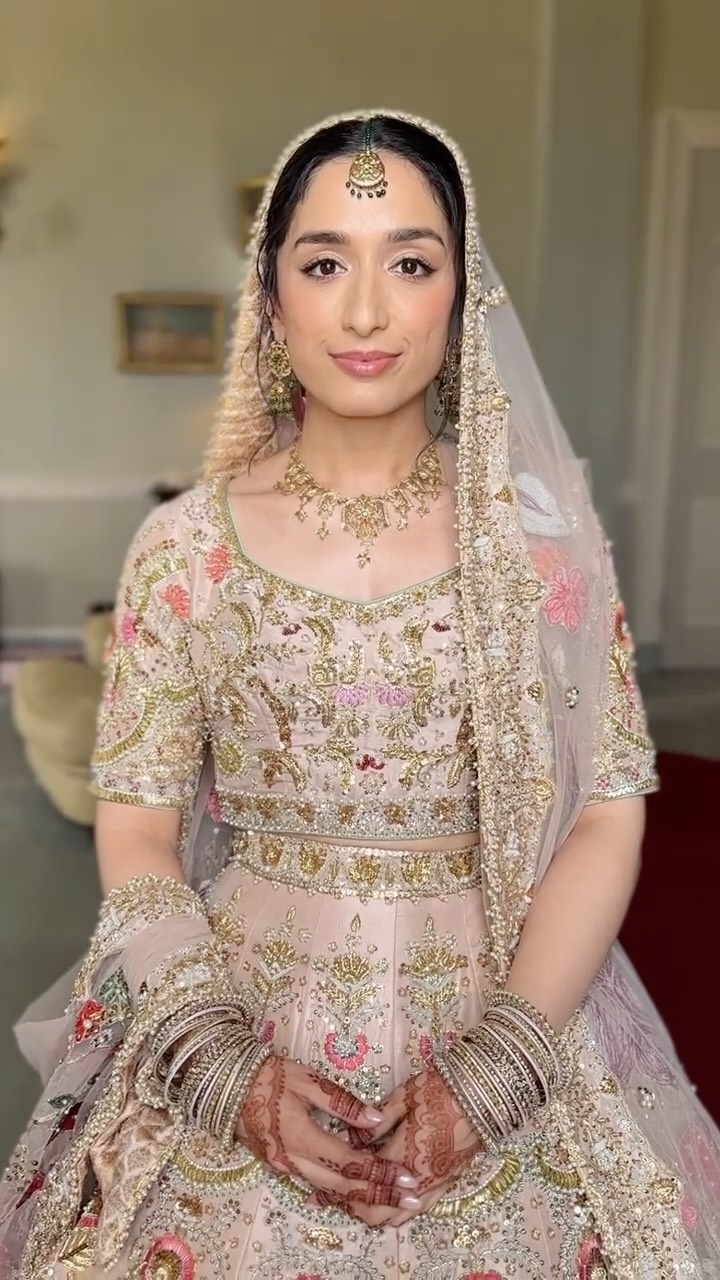 A day spent getting the beautiful Sara ready at Sezincote House. 🤍✨
Sara booked me for the whole day, meaning I was on stand by for touch ups throughout the day, also creating a second look for her party (which due to the quick turnaround I have no clips of unfortunately).
Congratulations Sara & Janan, I’m so glad I got to share your special day with you and your lovely family. Xx
Hair, makeup, dressing: @kerry_hairandmakeupartist
Outfit: @alixeeshantheaterstudio
Henna: @samhennaarts
Jewellery: Passed down from Sara’s grandmother to Mother. How special! 🤍
Wedding Planner @ivoryeventsandweddings
Florist: @sassflower
Photographer: @ninawernicke
Videographer: @northskystudio
Cake: @bloom.bakehouse
Celebrant: @jennifer_patrice_celebrant
#bridalmua #bridalmakeup #cotswoldswedding #weddingmua #midlandsmua #solihullmua #bridalhmua #destinationmua #birminghammua #sezincotewedding #bridalhairandmakeupartist