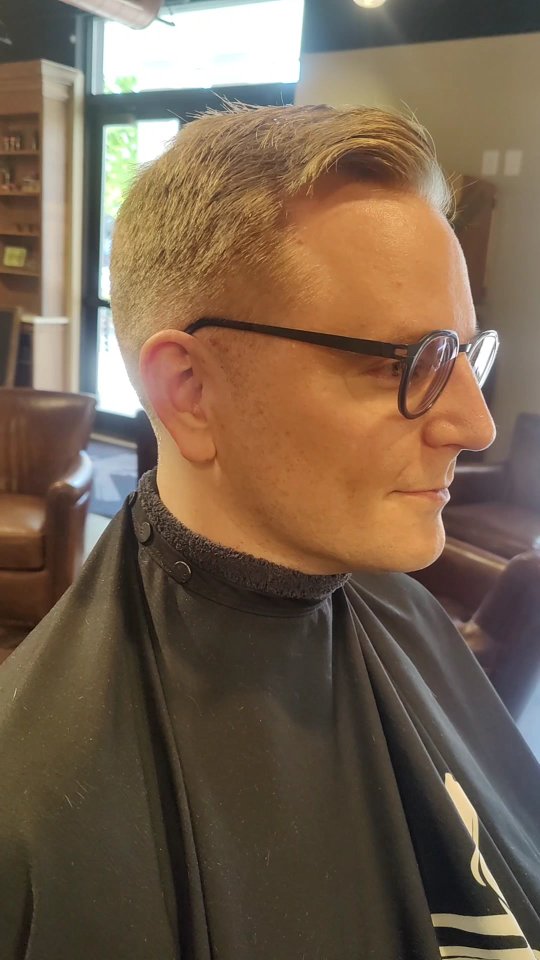 Another transformation
.
.
.
.
#bostonbarber #wellesleyma
#barbershop #massachusettsbarber #menshaircut #barberconnect #barber