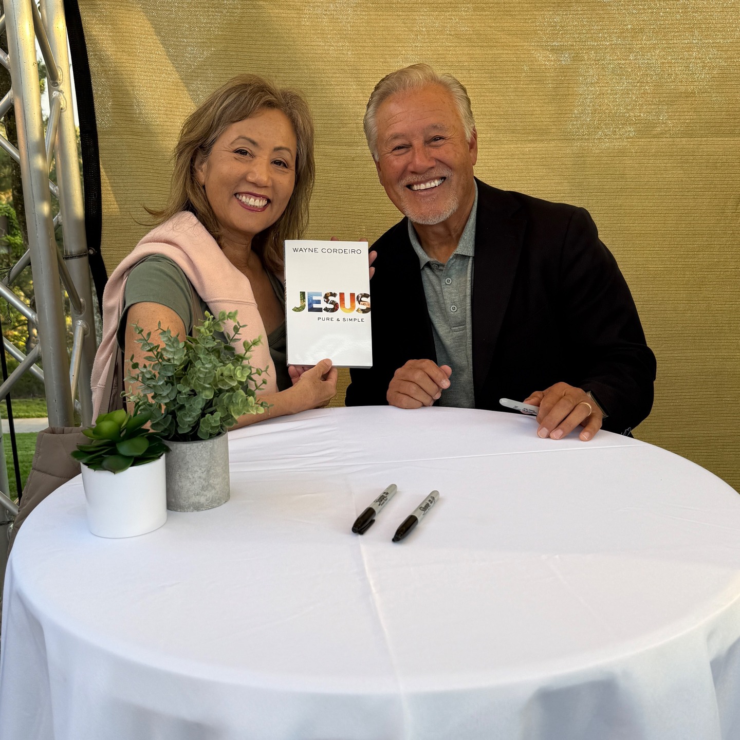 So great to see my dear friend, Pastor Wayne Cordeiro, today at Saddleback Church!
In the late 90's when I had a few hits on KAIM radio in Hawaii, I did a series of concerts with New Hope Oahu where he was the founding pastor. I shared the stage with artists such as Avalon, Wayne Watson, Lisa Bevill, and Michael W. Smith, while the New Hope hula team danced and Pastor Wayne delivered the word.
Those are precious memories, and I was glad to see that he is still going strong. Oh, and he got a kick out of hearing that I am now an actor and that I, too, am still going strong.