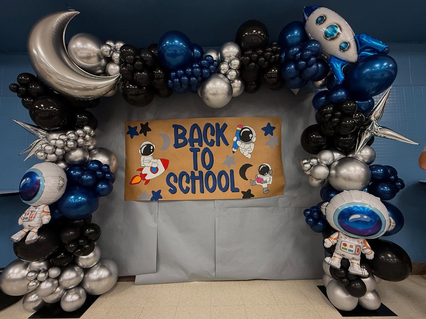 🚀 Back to school in the Rocket City never looked so cool! 🌙🪐✨
Huge THANK YOU to Weatherly Heights Elementary PTA for trusting me to bring this space-tacular vision to life!
Shoutout to Paige’s Projects for the AMAZING custom banner! It tied everything together perfectly! Be sure to follow her and book with her for your next event! 🎨
And of course, if you’re ready to elevate your next celebration, my books are OPEN! 🎈
#huntsville #huntsvillealabama #madisonalabama #balloonartist #balloondecoration #balloongarland #rocketcity #hsvballoons #huntsvilleballoons #party #backtoschool