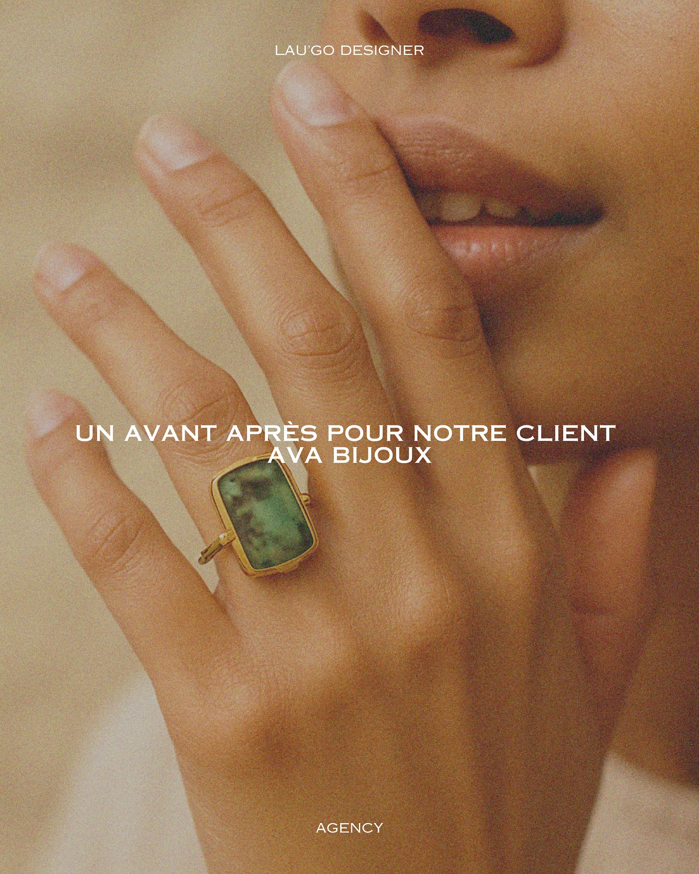 Avant / Après pour notre client Ava Bijoux ✨
Quand une marque nous confie sa visibilité, ça donne ça ➡️ swipe pour voir la magie opérer.
L’objectif : voir les bijoux en situation, sans organiser de shooting avec des mannequins.
Le résultat ? Des visuels impactants, réalistes, et 100% pensés pour les réseaux.
Grâce à un savant mix de graphisme et d’intelligence artificielle, on a mis en scène les créations de la marque pour leur donner vie… et ça change tout !
Plus de visibilité, plus d’engagement, et une image de marque encore plus forte.
Et vous, vous validez ? 🤩