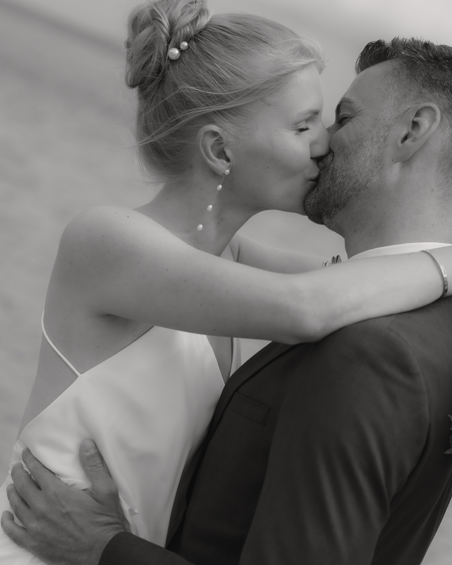 N & J 🤍
#weddingphotography #weddingphotographer #hochzeitsfotograf #hochzeitsfotografie #hochzeithamburg #civilwedding #exclusivewedding #hochzeit2026 #melinawaliczekfotografie