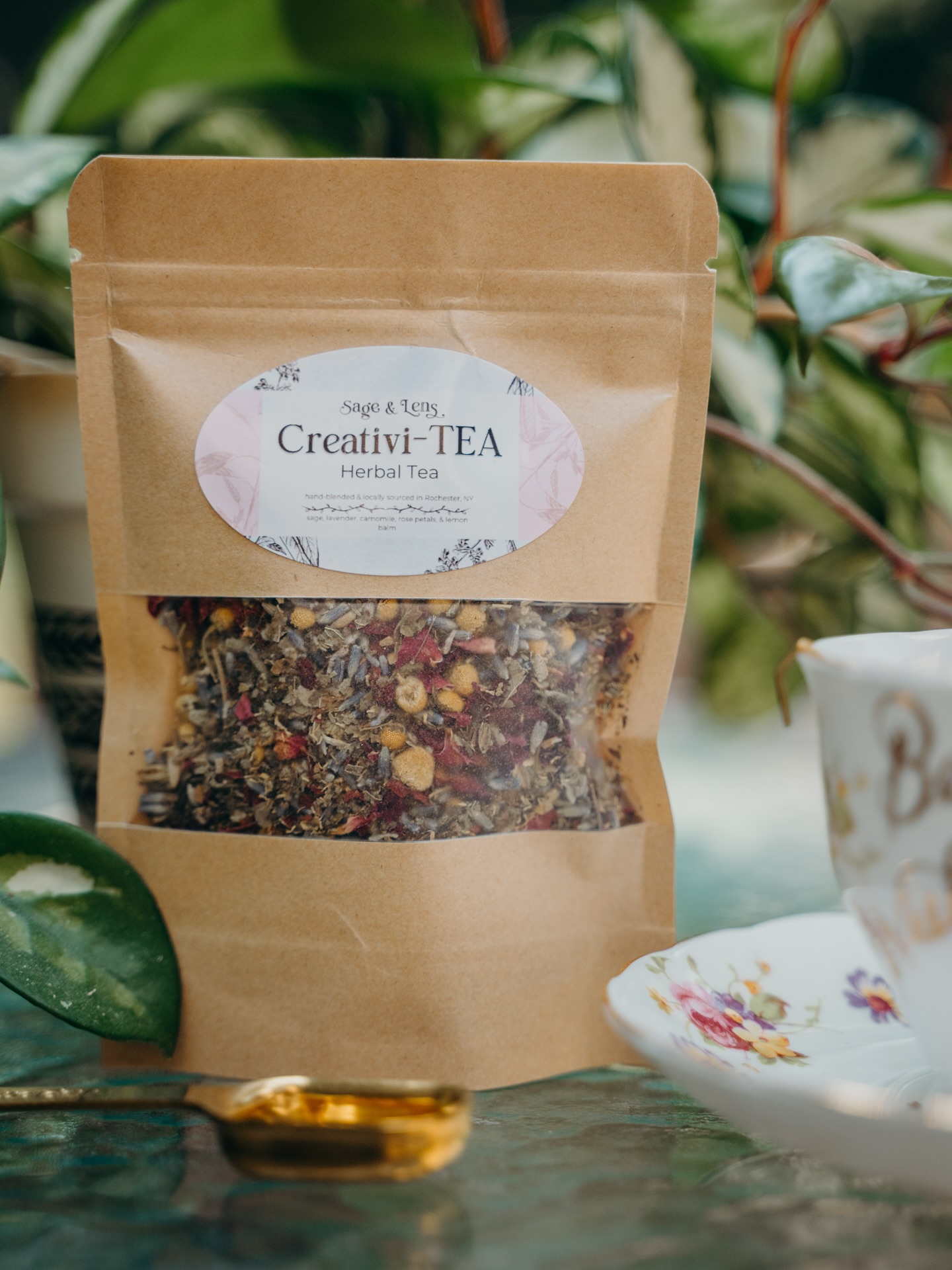 Introducing: Creativi-TEA!!
This loose leaf tea is an inspiring and aromatic blend that is sure to spark your creativity. I love to sip on a cuppa Creativi-TEA while collaging. Each sip gives me a sense of delicious inspiration that gets me eager to release all my ideas through my art.
A soft blend of lavender, sage, chamomile, lemon balm, and rose petals help create a calm and peaceful state of mindfulness, where you’re able to create freely and without abandon.
Interested in more teas? Follow along! I’ll be introducing new herbal tea blends daily!
Product images: @shannongagephoto