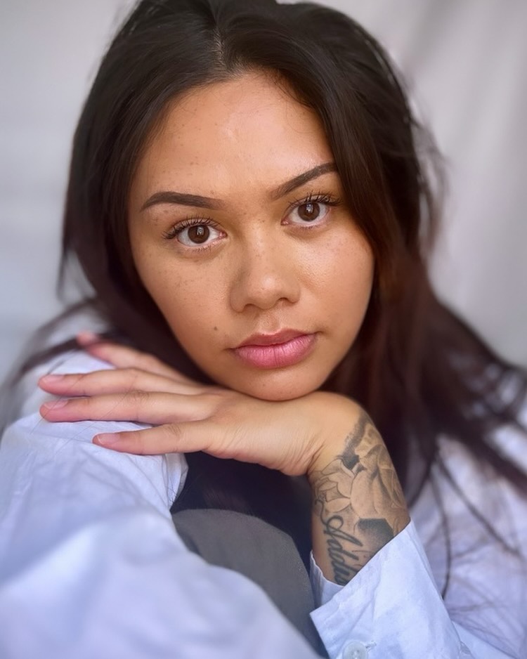 Meet Darneen Christian
If you haven’t heard of Darneen, then what rock have you been hiding under?!
Darneen Christian is a captivating screen performer based in Wellington, celebrated for her searing talent, rich cultural presence, and emotionally commanding performances.
A graduate of Toi Whakaari: New Zealand Drama School, Darneen emerged as a standout talent while still completing her final year of training. She landed her breakthrough television role as Mehe Te Wehiwehi in the Māori supernatural action series The Dead Lands.
Her portrayal of Mehe—brave, layered, and quietly resilient—earned early industry attention and marked her as one of Aotearoa’s next up coming talents.
Most recently, Darneen led the feature film Kōkā, alongside another amazing TMH actress, Hinetu Dell. Darneen’s portrayal of Jo, creates a powerful, emotionally complex character at the centre of this highly anticipated narrative.
Her performance in Kōkā has been met with praise for its nuance, strength, and authenticity.
Darneen brings a depth to every role she inhabits—whether channeling ancestral strength, contemporary grief, or fierce determination. She blends emotional intelligence with physical presence, a combination that’s made her a standout in New Zealand’s evolving screen industry.
@darnchris you’re bloody amazing 🤩
.
.
#nzactor @kokafilmnz @toi_whakaari #tvnz #featurefilm #wahinetoa