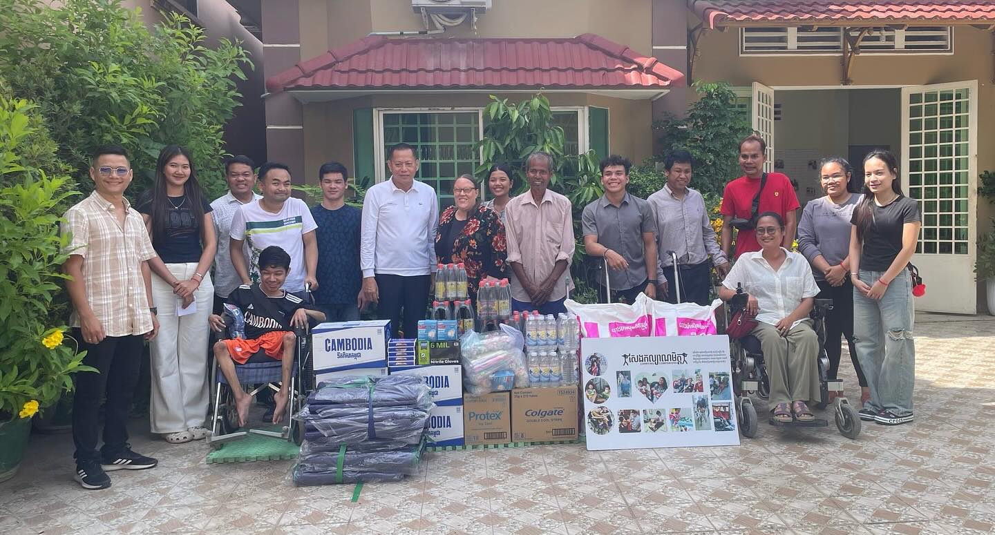 We are grateful for the opportunity for Cambodians who have disabilities to be able to send supplies to support soldiers and displaced people who have been wounded during the current border conflict. We go forward together. 🇰🇭💕