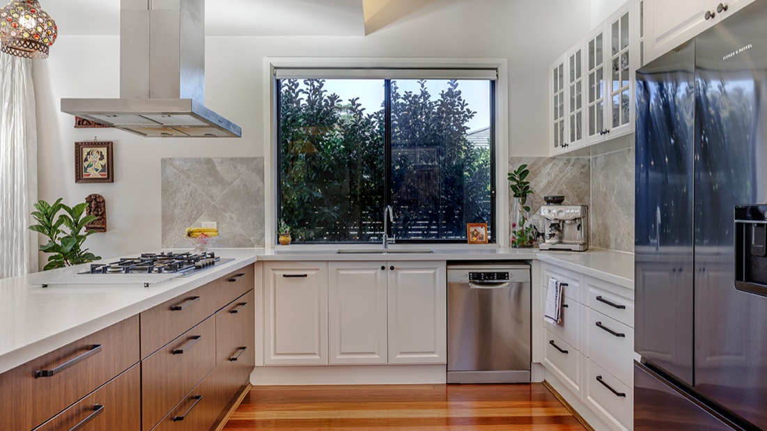 An inviting, light-filled kitchen designed for connection ✨ Functional, open, and grounded in thoughtful details.
Designed by ATRICON.