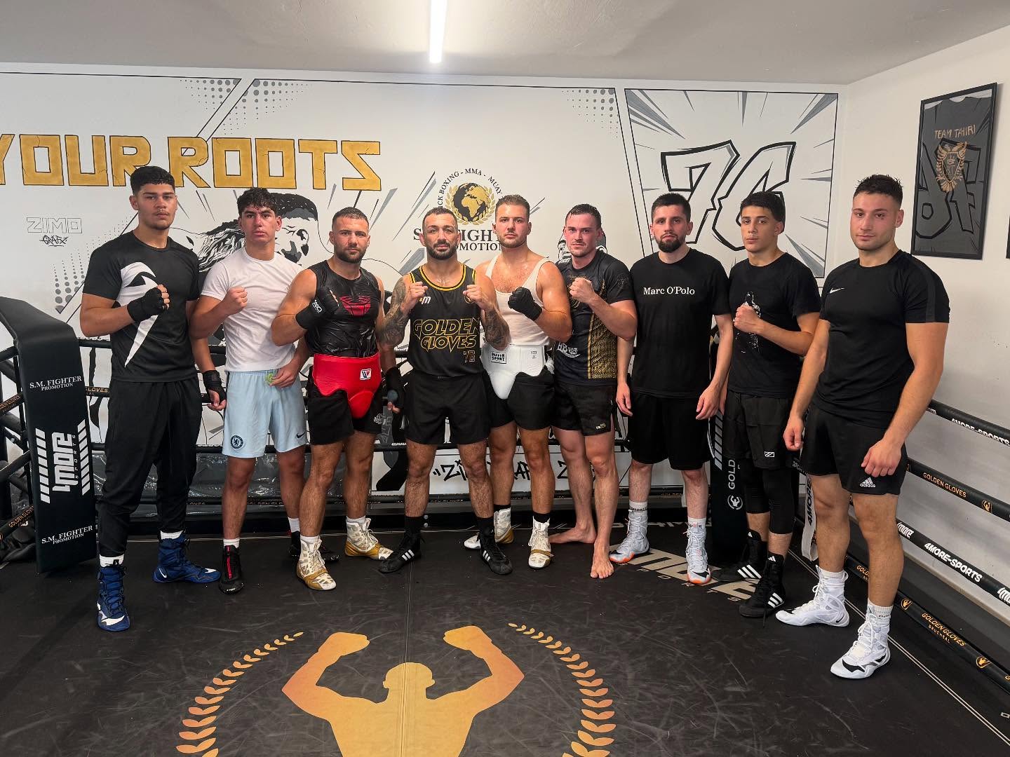 Profiboxer @bujartahiri1 (20:0) in the House. Starke Runden am Morgen 💥💯
.
.
.
.
#GoldenGlovesBruchsal #BoxingLife #SparringDay #ProBoxer #FightTeam
#RespectTheGrind #IronSharpensIron #BruchsalBoxing #TeamGoldenGloves
#TrainHardFightEasy #HandsUpChinDown #ChampInTheGyM