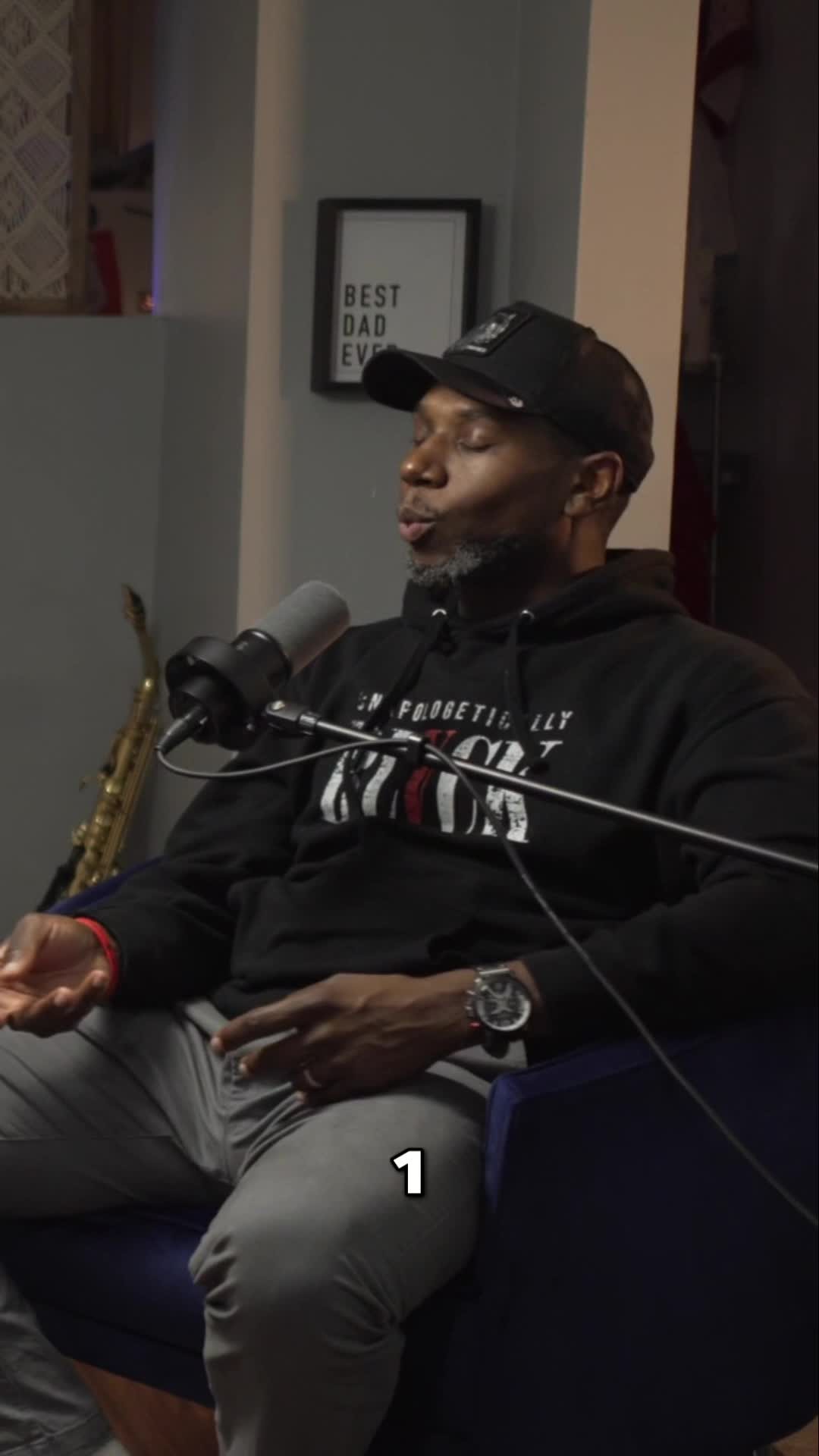 Deepen Intimacy: The Power of Undivided Attention
We explore the power of presence in relationships, focusing on the importance of undivided attention and partnership. We share insights from 'The Way of the Superior Man' on how focused time can deepen connections and build strong relationships. Learn how to transform your interactions and discover the gains of a supportive partnership.