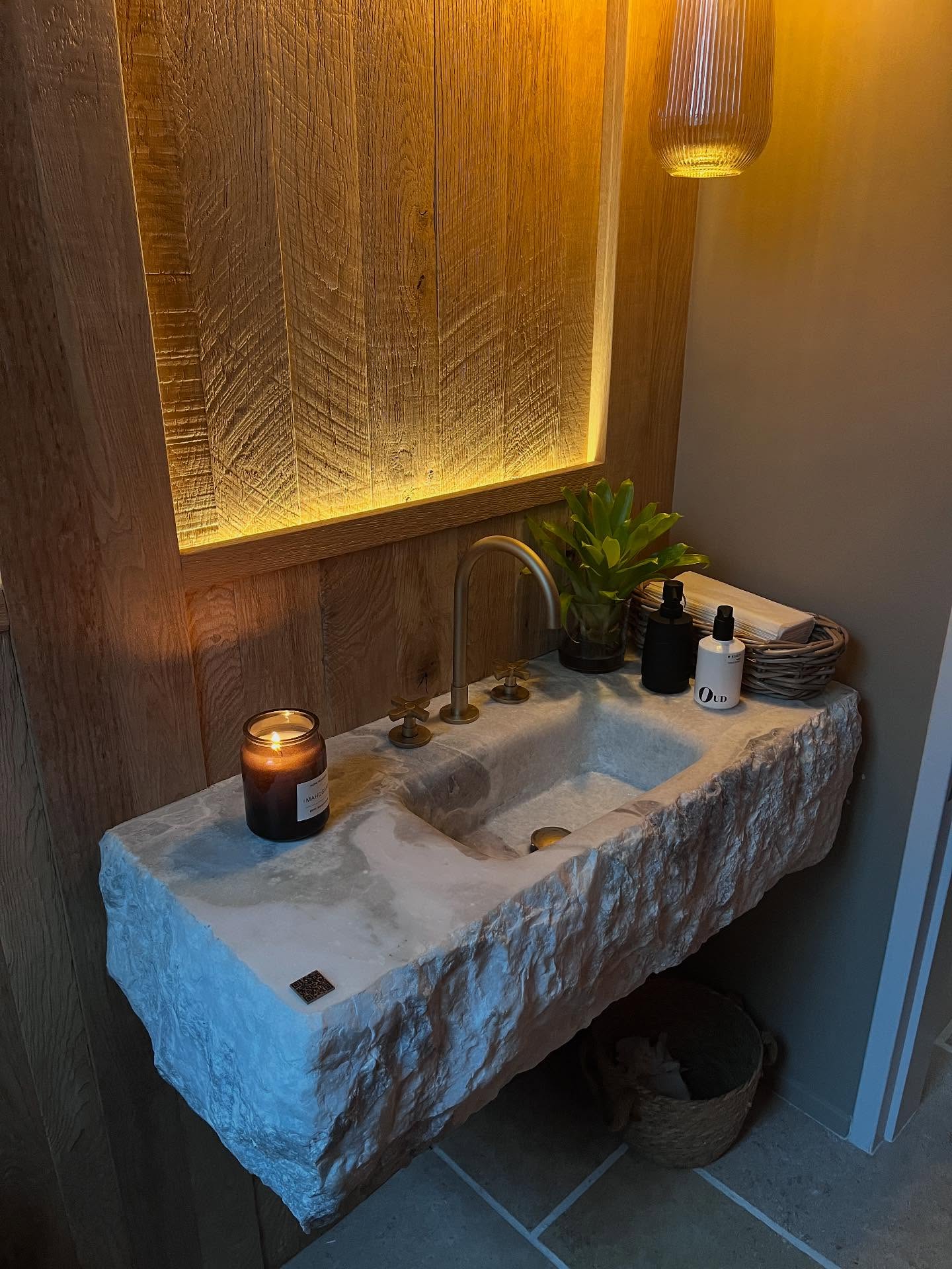 A MASTERPIECE IN STONE
This stunning Calacatta Oyster marble vanity was carved from a single solid block, showcasing raw, rough edges that highlight its natural beauty. Quarried in Namibia and brought to life in this elegant home, it’s more than a vanity — it’s a statement.
#CalacattaOyster #NamibianMarble #StoneVanity #LuxuryInteriors #NaturalStone #MarbleDesign #CustomVanity #StoneCraftsmanship #InteriorGoals #RawElegance
⸻