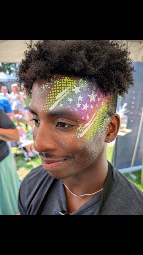 โจ๐๐ฆฉREGALWARE ๐ฆฉ๐โจ Thank you so much @regalwarecookware for inviting me to celebrate 80 years with you at the @milwaukeecozoo! ๐ฏ It was one smiling face after another and I wouldn't have it any other way โจ. Shout-out to the social media guru who was so kind and excited for Facepaint! Additional shout outs to the little assistants who helped me pack up and bring everything to my car - honorary Facepaint assistants ๐ฅฐ. One last shout out to @kristendylan for the tunes keeping me going! ๐ต๐ธ
.
.
.#colorpopfacepaint #slingerfacepainter #mkefacepaint #mkezoo #corporateparties #slingerfacepainter #slingerwi #wauwatosawi #companypicnic #regalwarecookware