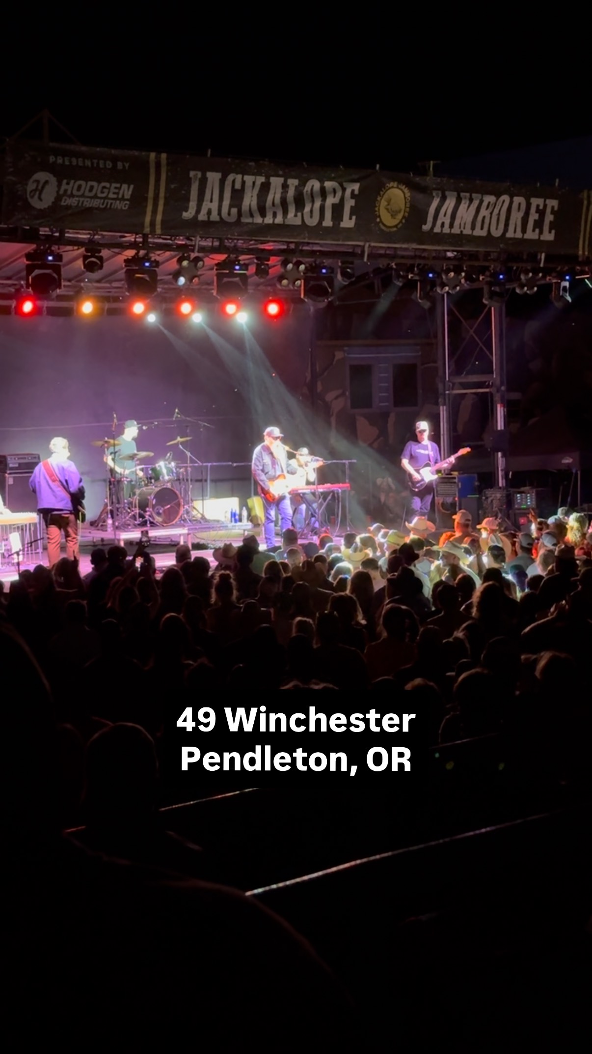 “Annabelle”
49 Winchester • Jackalope Jamboree Music Festival
June 26,2025 • Pendleton, OR
.
@49winchester • @jackalopejamboree
.
.
.
#livemusic #originalmusic #bandwagonmaven #thebandwagonmaven #musicpromoter #livemusicjunkie #musicfestival #pendltonoregon