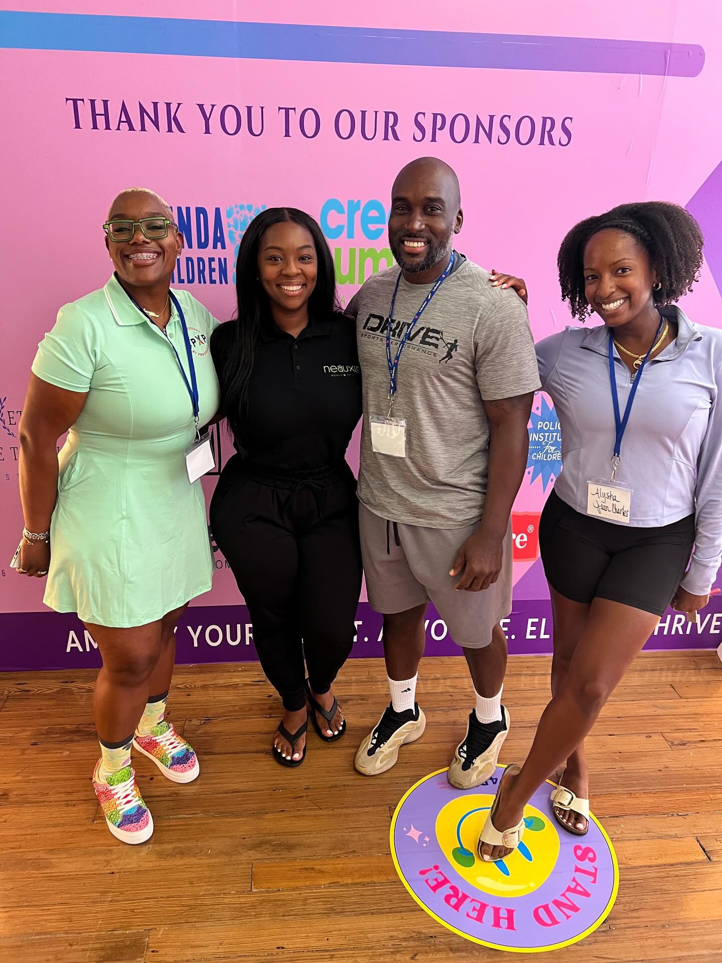 Huge thank you to @davlinmarshall, owner of @_drivesportsperformance_ , for reaching out and including @healthyneauxla in today’s Wellness Expo @forprovidersxproviders! 🙌🏽
I had the opportunity to teach on the importance and effectiveness of meal prepping and juicing, share samples of our fresh cold-pressed juices, and connect with so many amazing new faces. It was an honor to introduce what we do and why we’re so passionate about helping our community eat better, feel better, and live healthier.
Grateful for the platform and excited for what’s ahead! 💚🍽️🥤
#HealthyNeauxLA #WellnessExpo #MealPrepLife #JuiceWithPurpose #NolaWellness