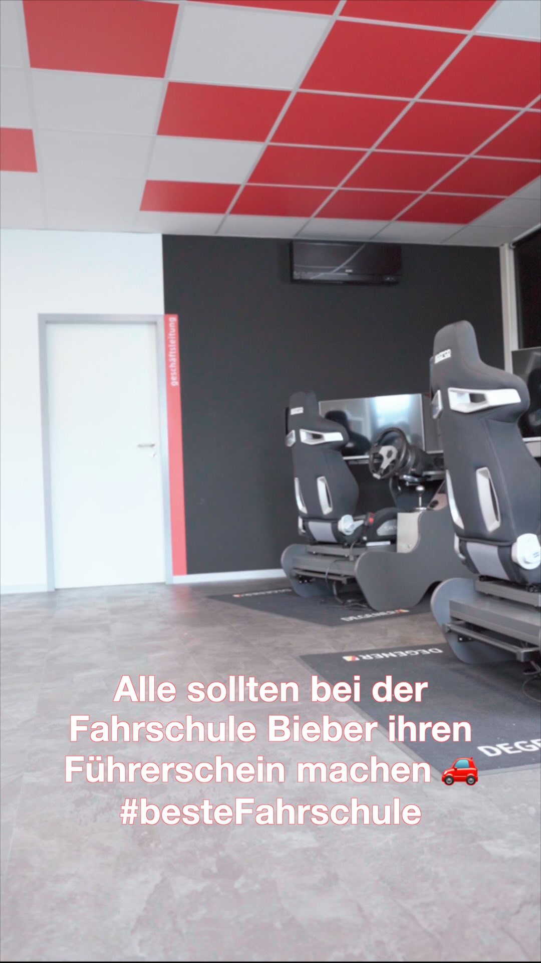 Ups, erwischt 😳 Aber Hey, irgendwie hat unser Chef schon Recht.. Alle sollten ihren Führerschein bei #lieberzubieber zu machen 😎
-> ab auf die Webseite und bei der Nr.1 anmelden 🙌
#lieberzubieber #fahrschuleaschaffenburg #fahrschule #aschaffenburg #goldbach #fahrschulebieber #waldaschaff #führerschein #motorrad #roller #auto #b197 #autoführerschein #motorradführerschein #rollerführerschein #anhängerführerschein #premiumfahrschule #hösbach #intensivkurs #b96 #bestefahrschule