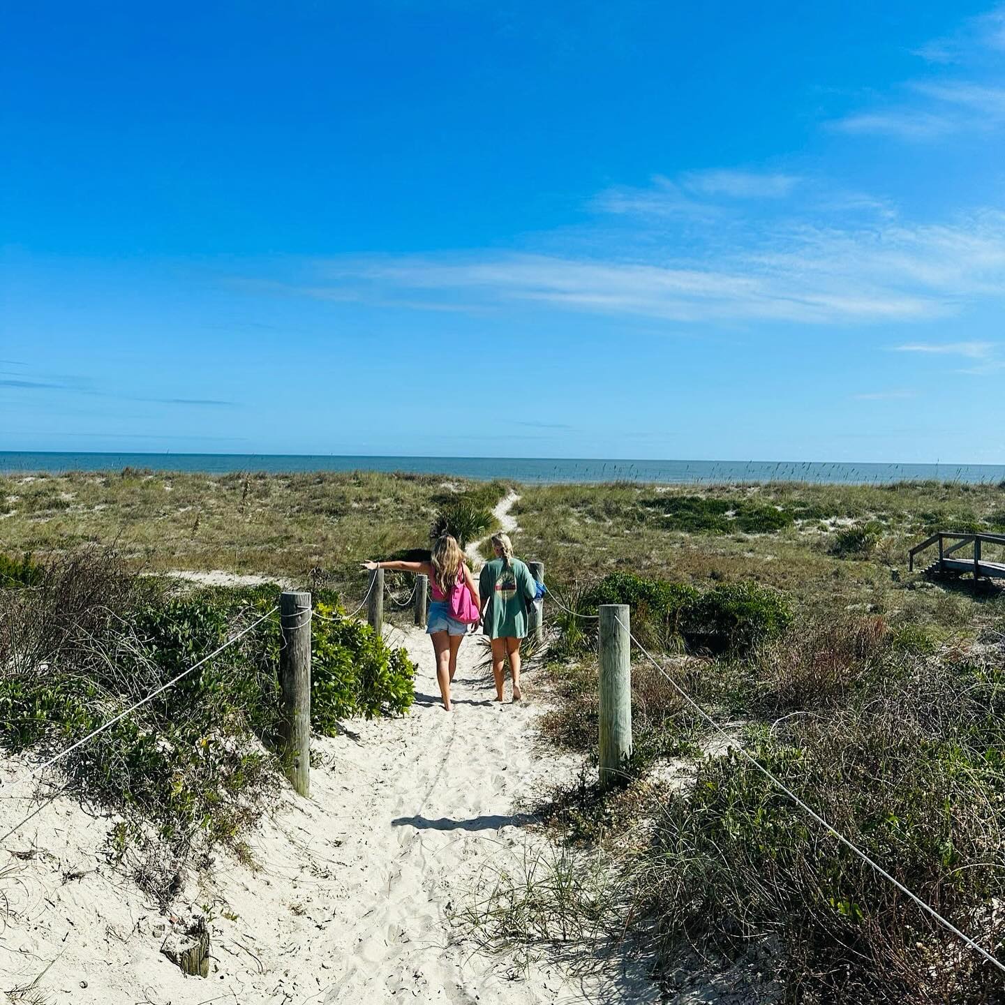 #UNLITTER Fun Fact: Just one beach cleanup can remove over 100 pounds of trash in under an hour. Every bottle, wrapper, and straw collected keeps our oceans safer and world healthier. Small actions, big waves. ππ #jointhemovement #simplepowerfulpositive